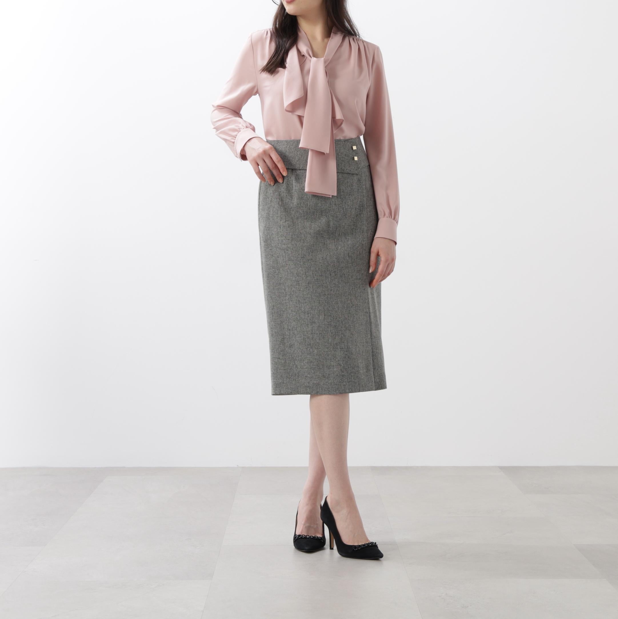 ［WEB/店舗限定カラー］ラッフルアクセントボウタイブラウス ピンク