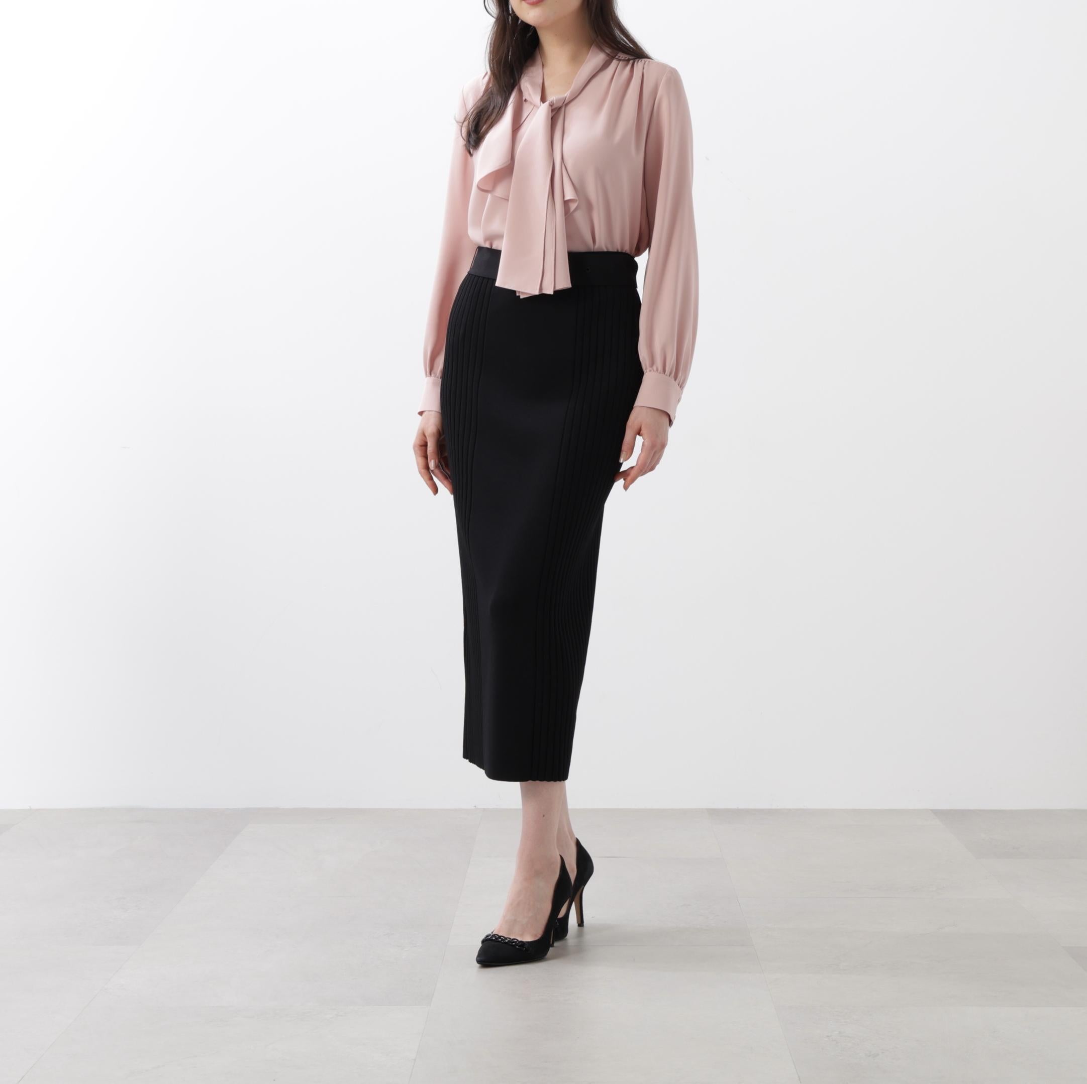 ［WEB/店舗限定カラー］ラッフルアクセントボウタイブラウス ピンク