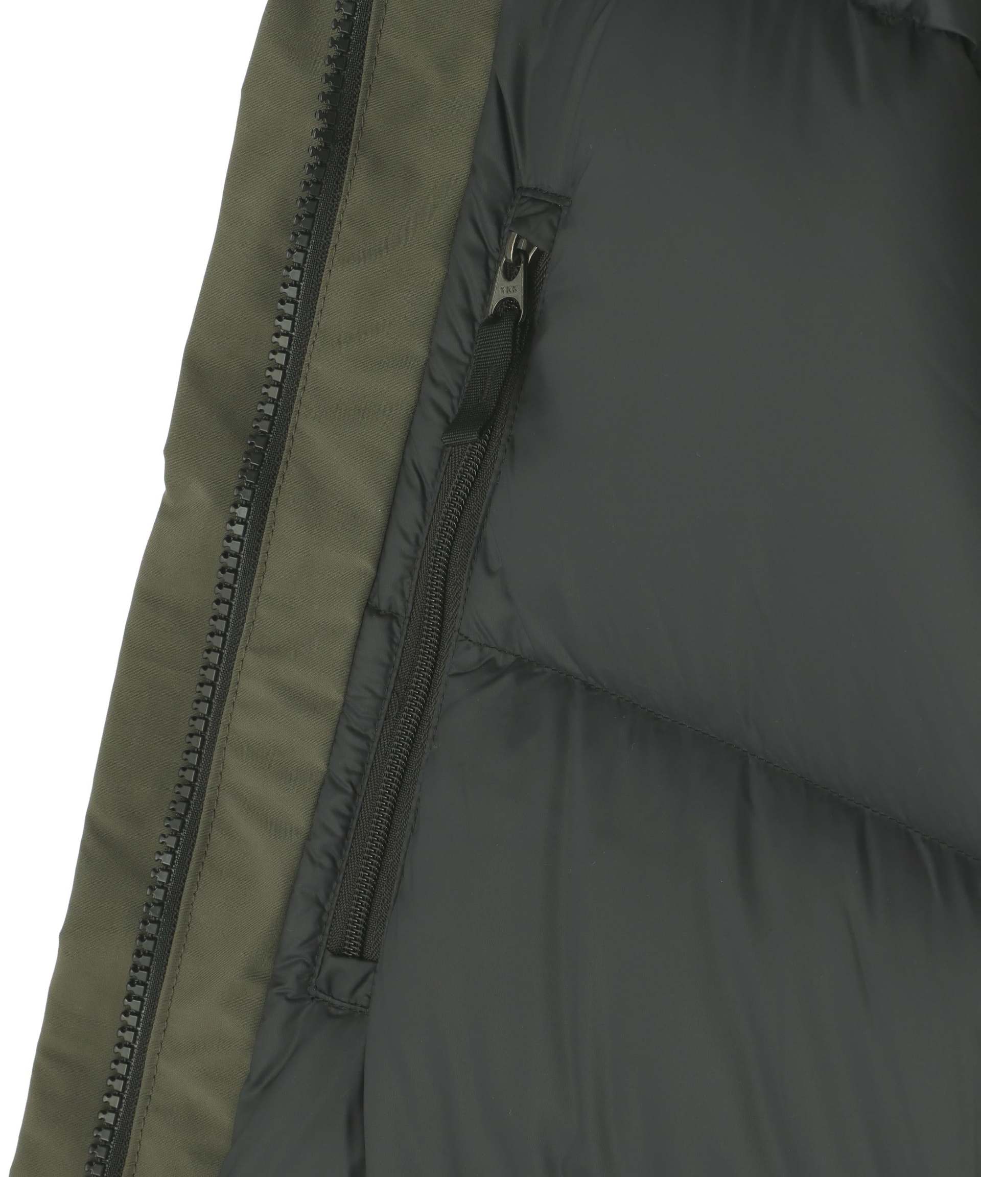 THE NO>TH FACE <ザ・ノース・フェイス）Mountain Down Jacket オリーブ