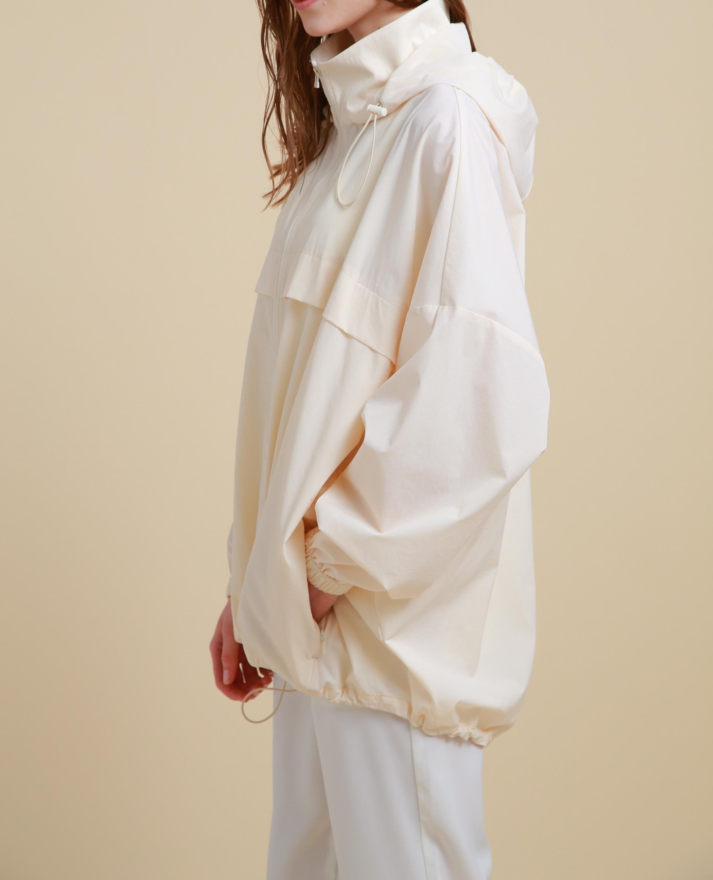 [THE HOLIDAY CLOSET]ドルマンフードコート エクリュ1