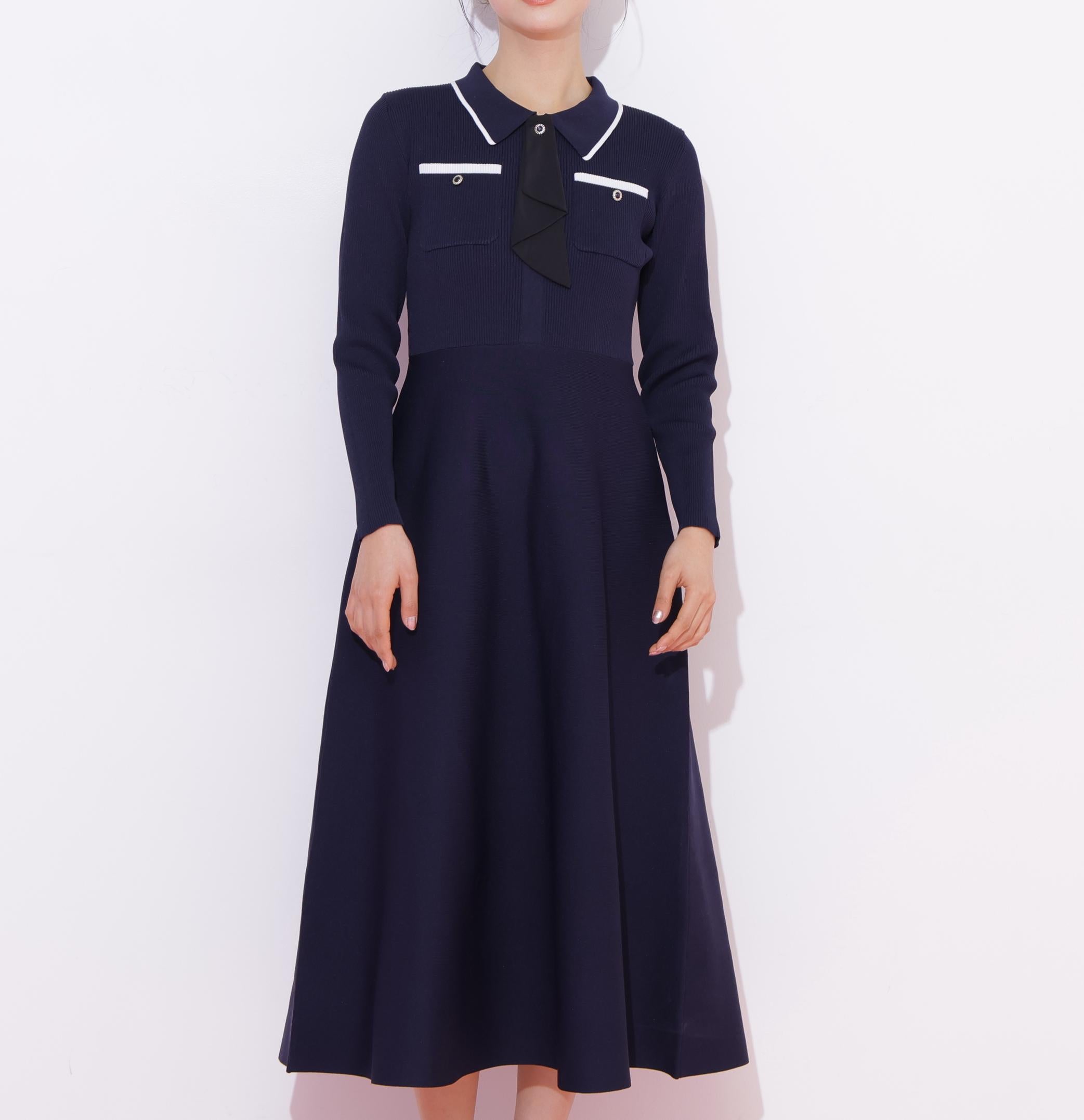 タイ付きニットワンピース ネイビー