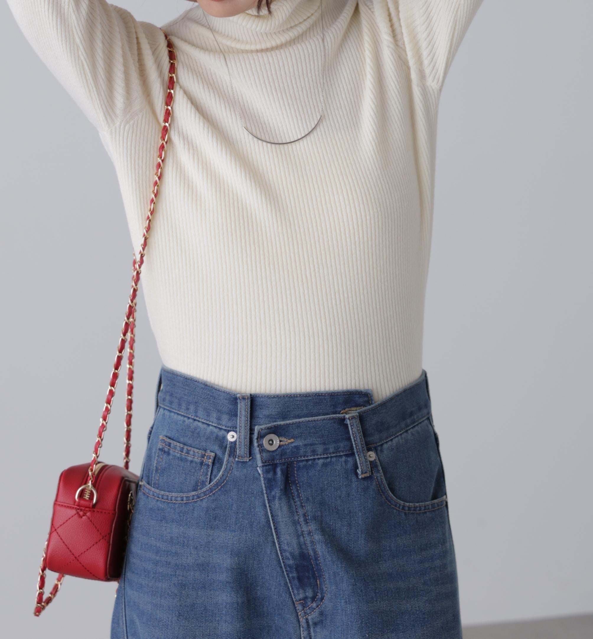 タートルネックリブニット ホワイト