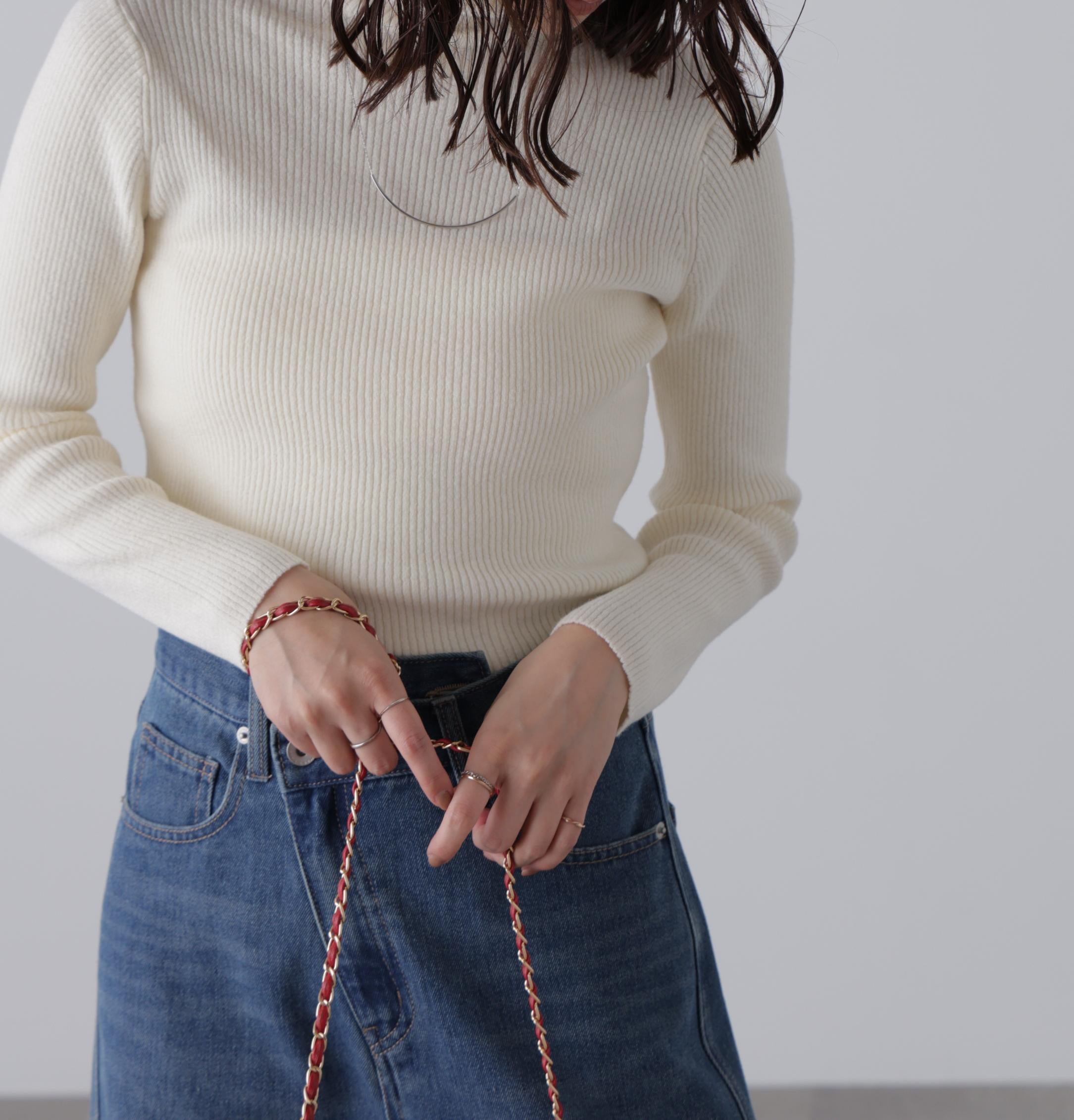 タートルネックリブニット ホワイト