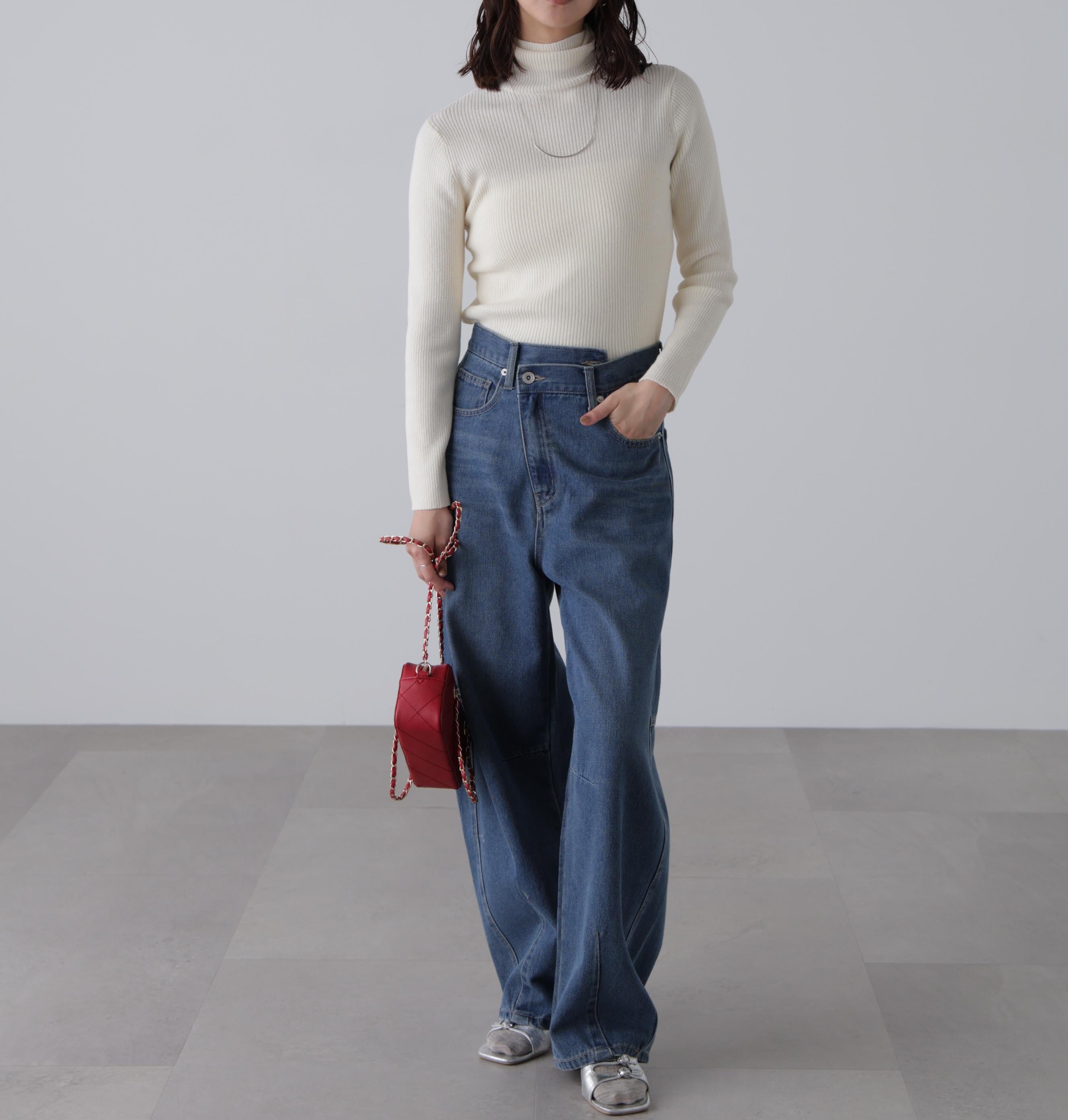 タートルネックリブニット ホワイト