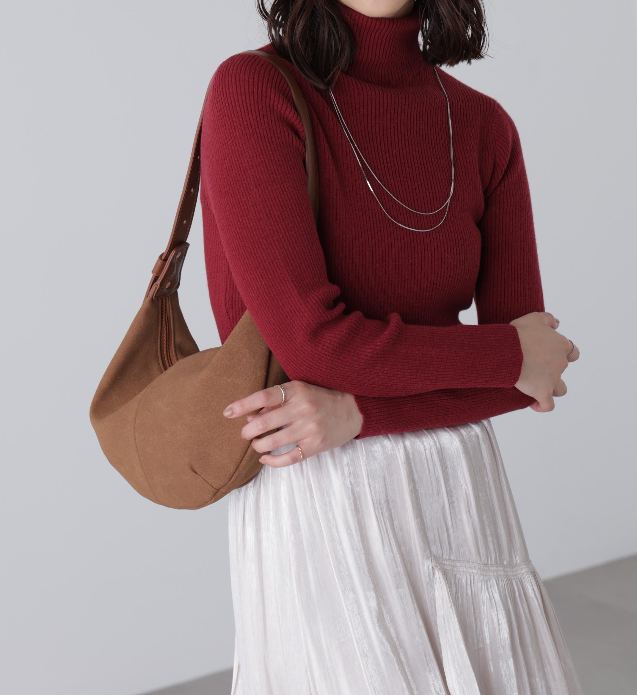 タートルネックリブニット ボルドー