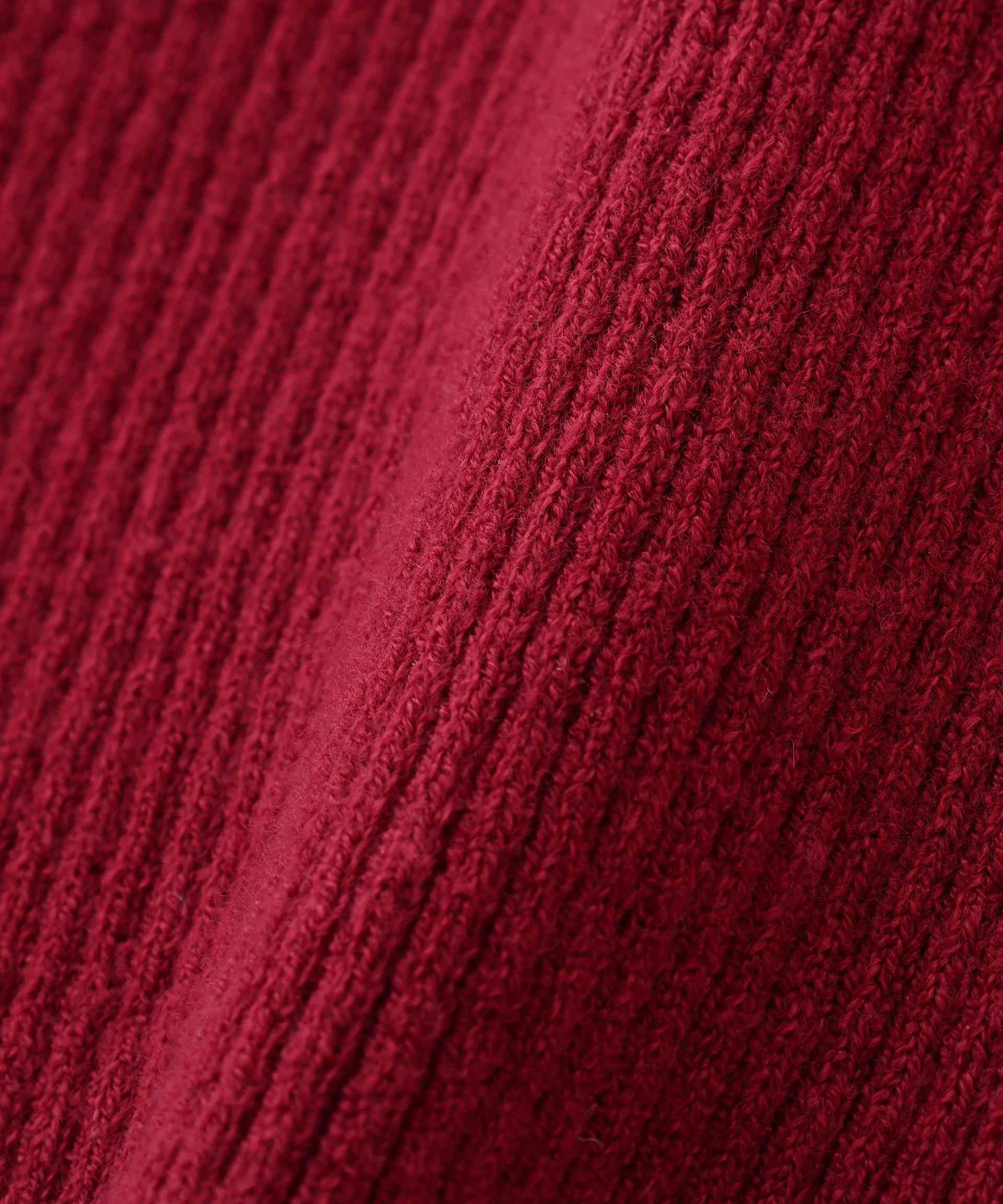 タートルネックリブニット ボルドー