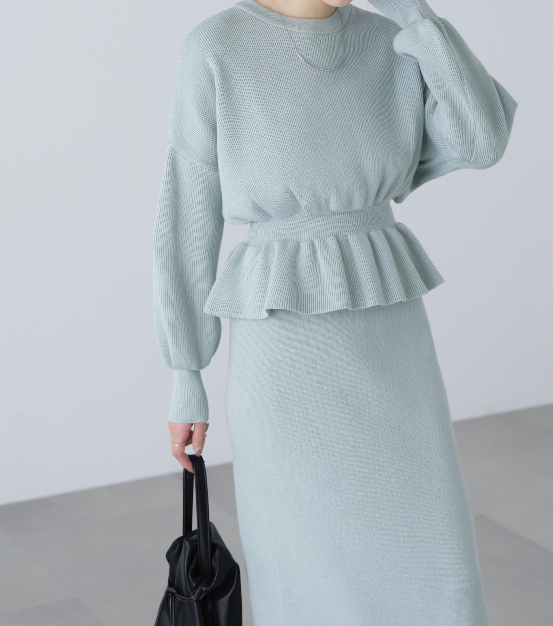 ペプラムニットセットアップ ライトブルー