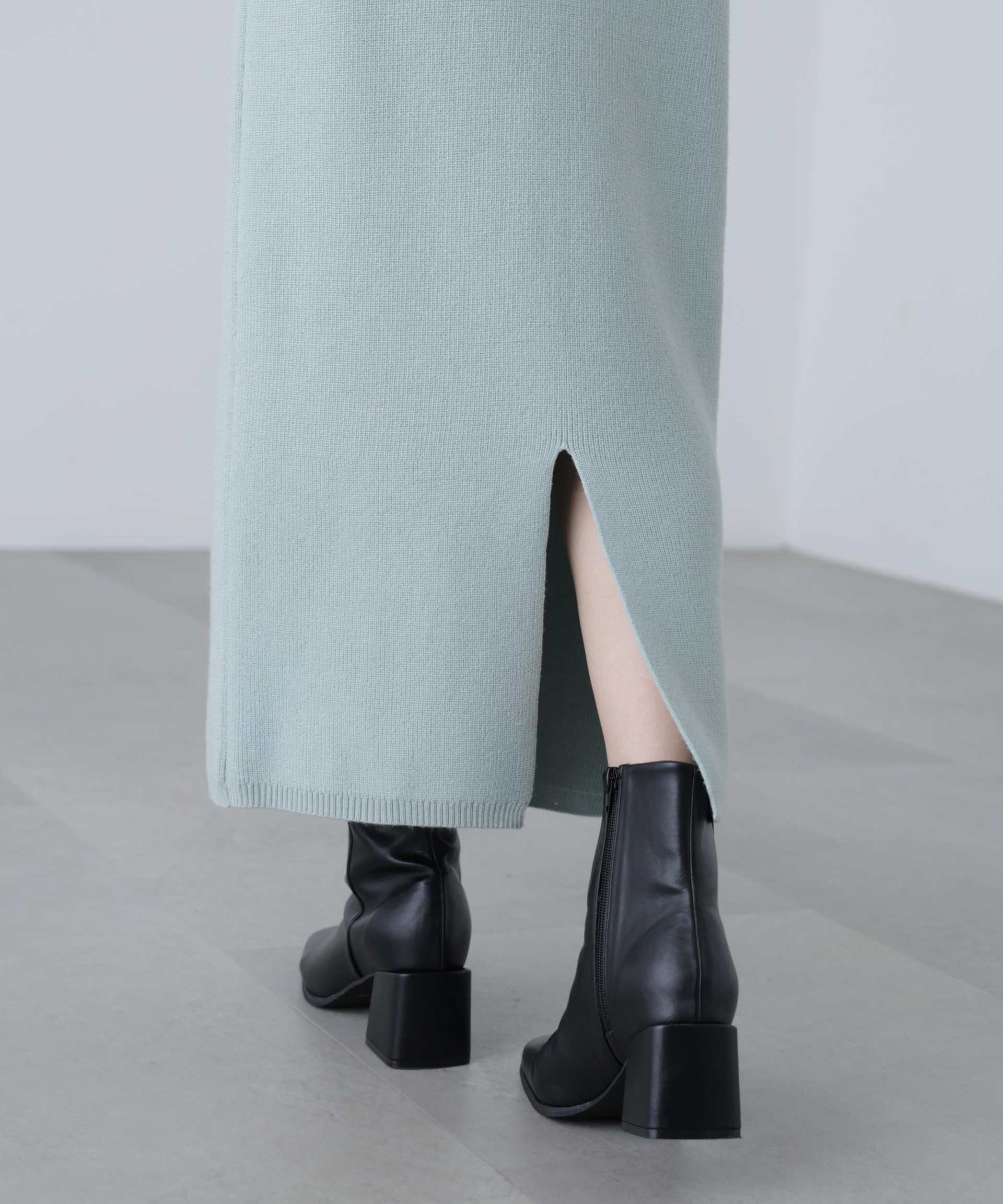 ペプラムニットセットアップ ライトブルー