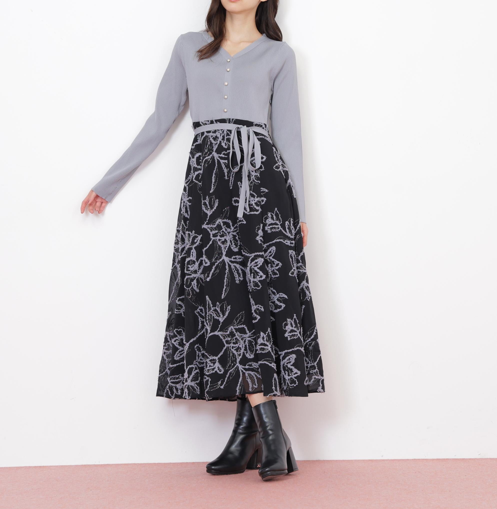 モール刺繍ドッキングニットワンピース ブルー