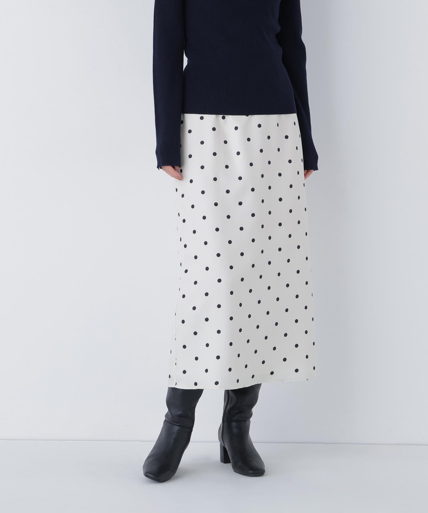 ドットサテンタイトスカート オフホワイトベース2