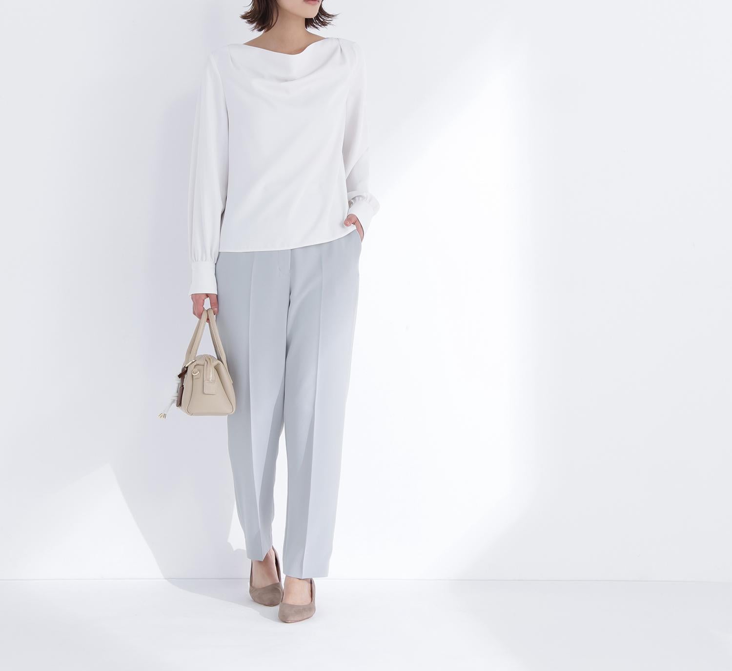 カラーテーパードパンツ ライトグリーン