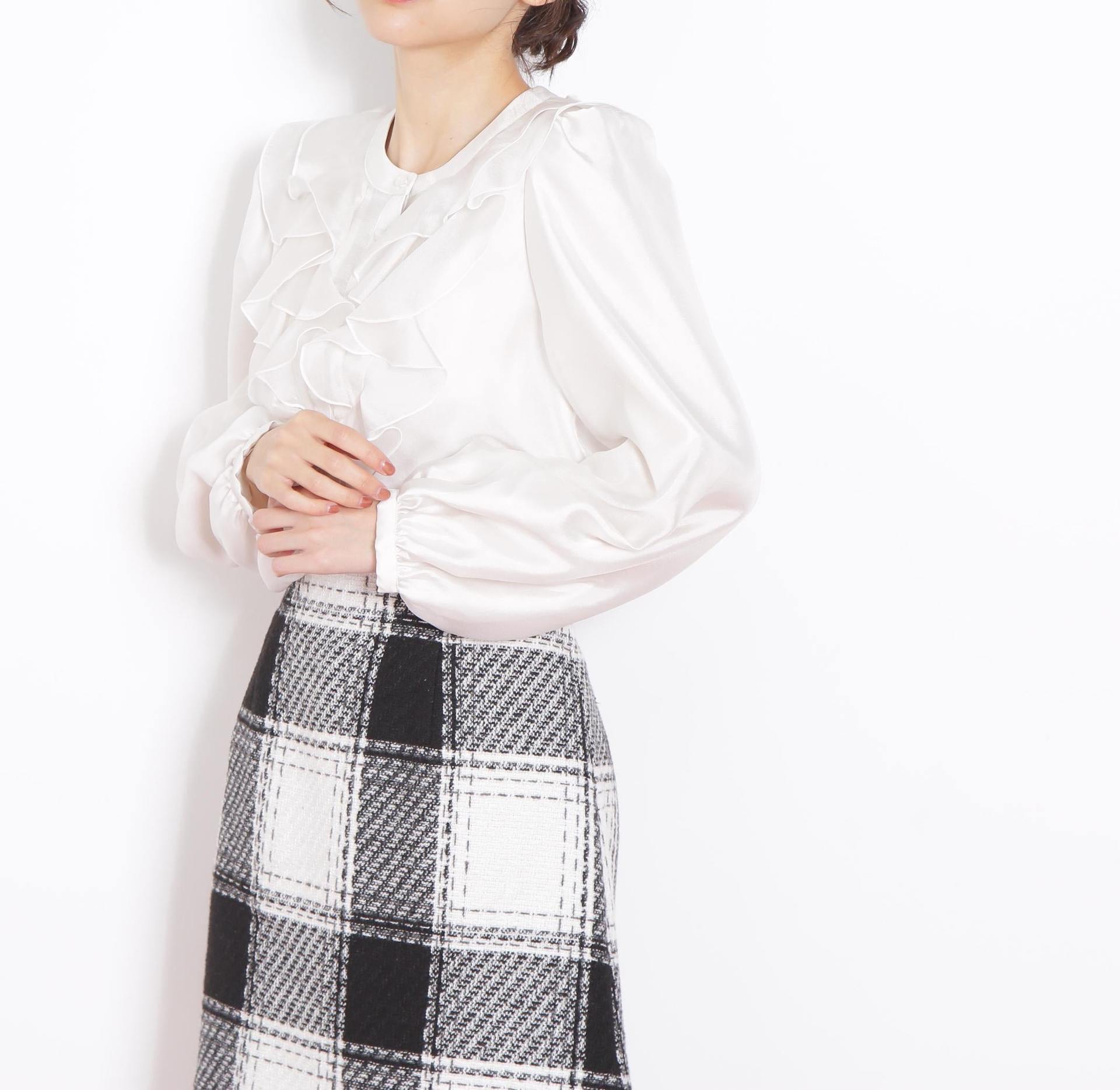 フロントフリルシアーブラウス ホワイト