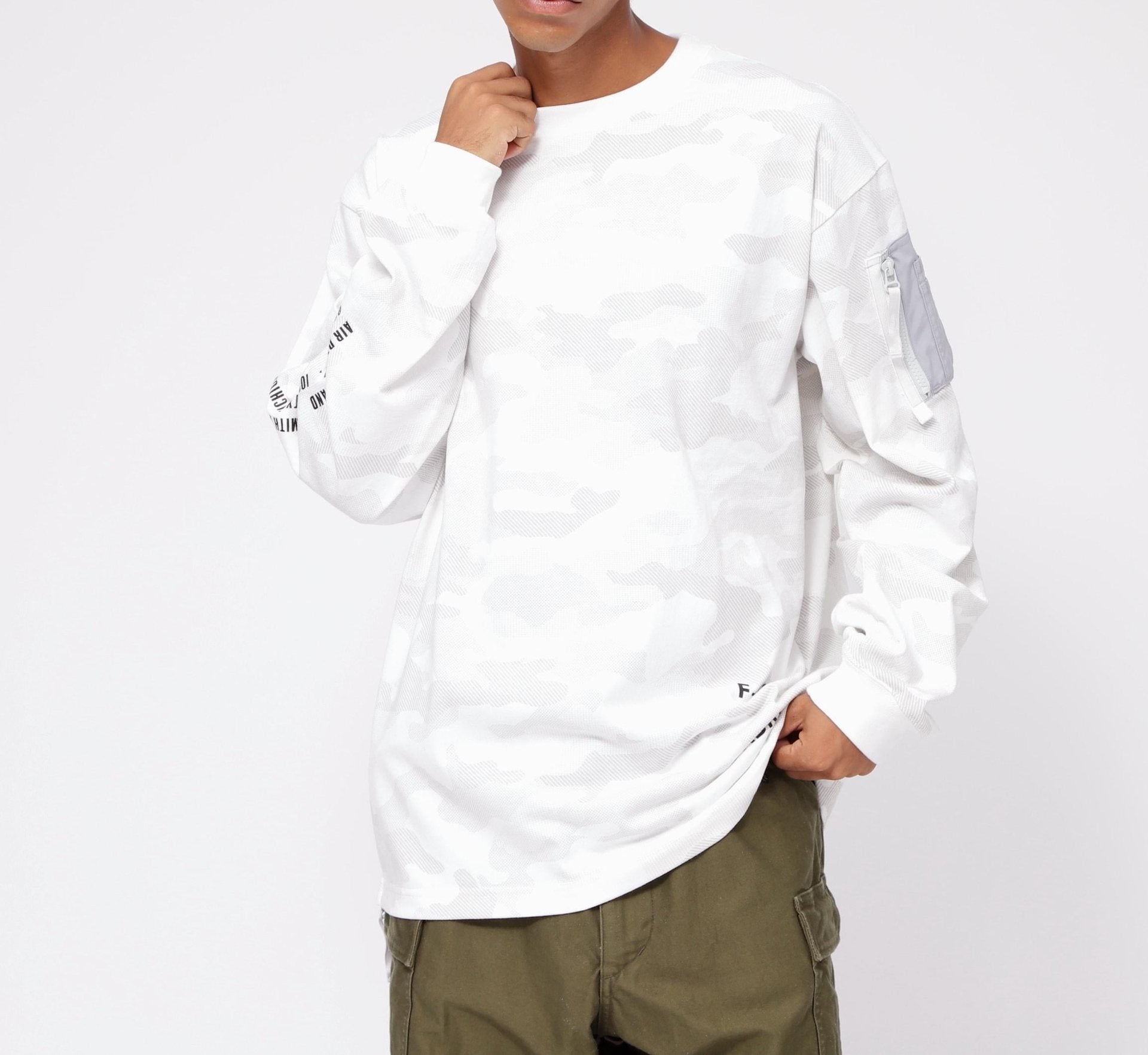 SIDE ZIP STENCIL T-SHI>T "HAT IN THE >ING" / サイドジップ ステンシル 長袖Tシャツ "ハット  ホワイトカモ34
