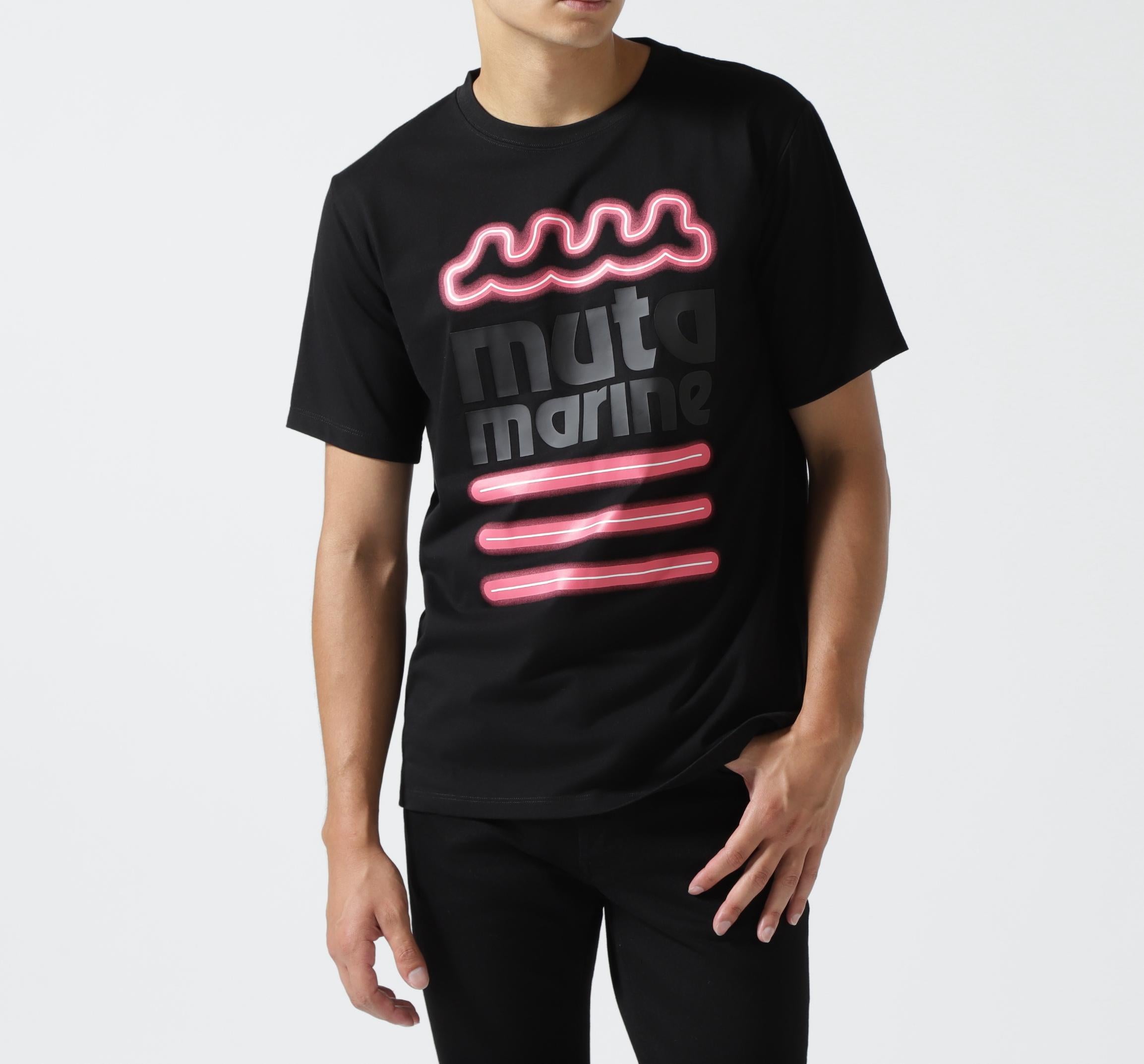 muta MA>INE/ムータ マリン/別注 NEON WAVE SS TEE ブラック