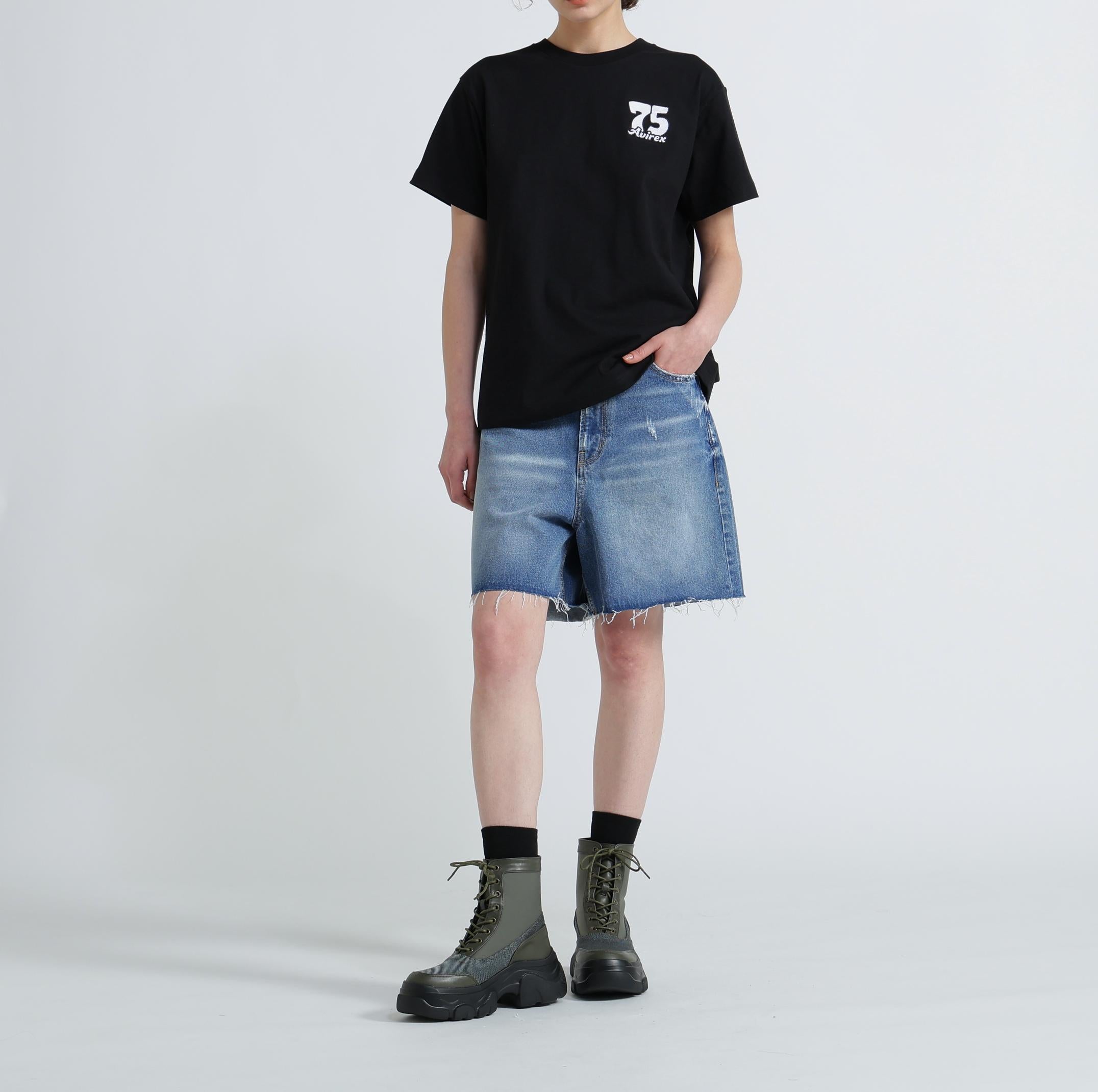 《WER&DEPOT限定》TOMCAT EMR>OIDE>Y T-SHI>T / トムキャット エンブロイダリー Tシャツ  ブラック