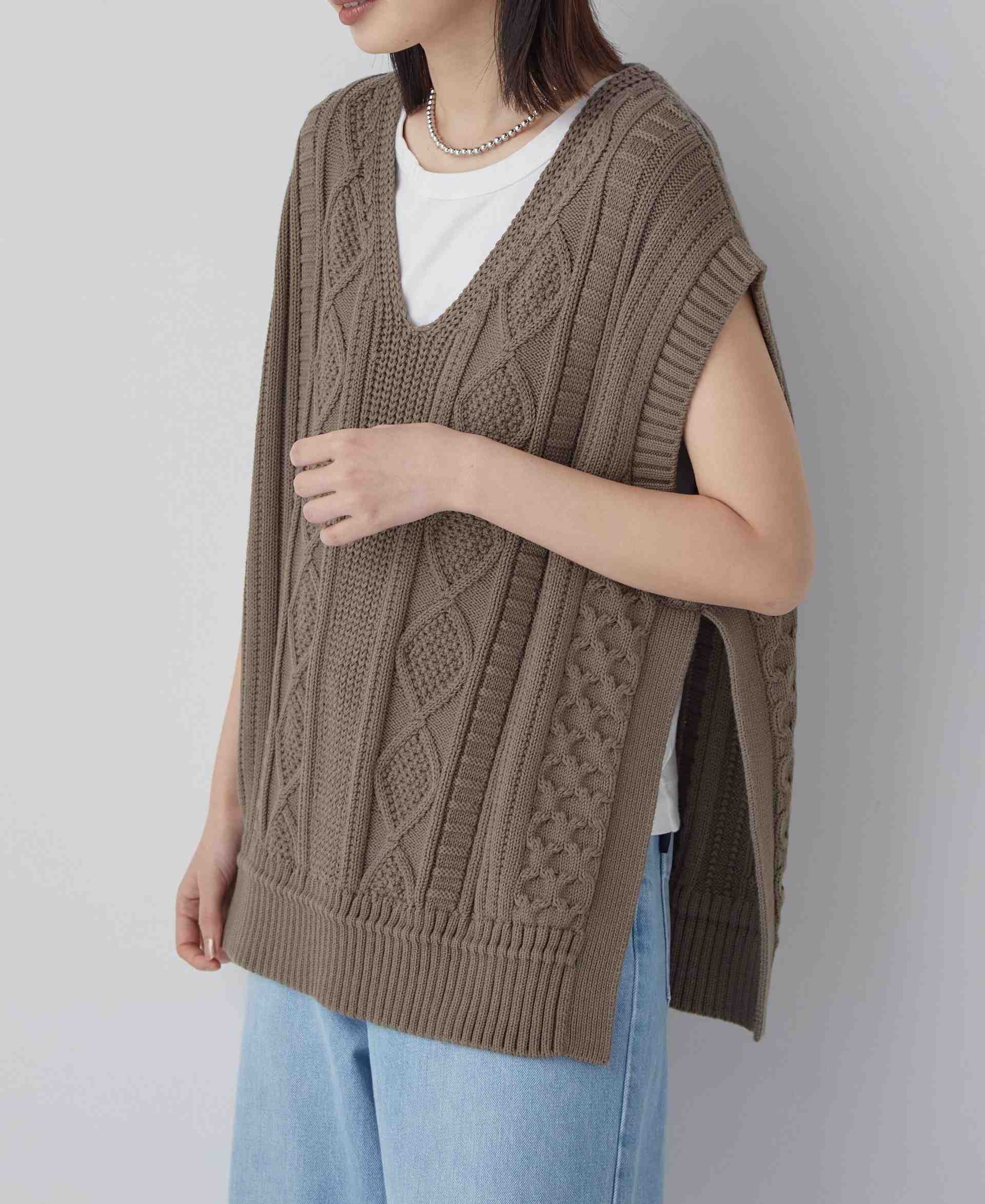 ◆ケーブル編みニットベスト カーキ