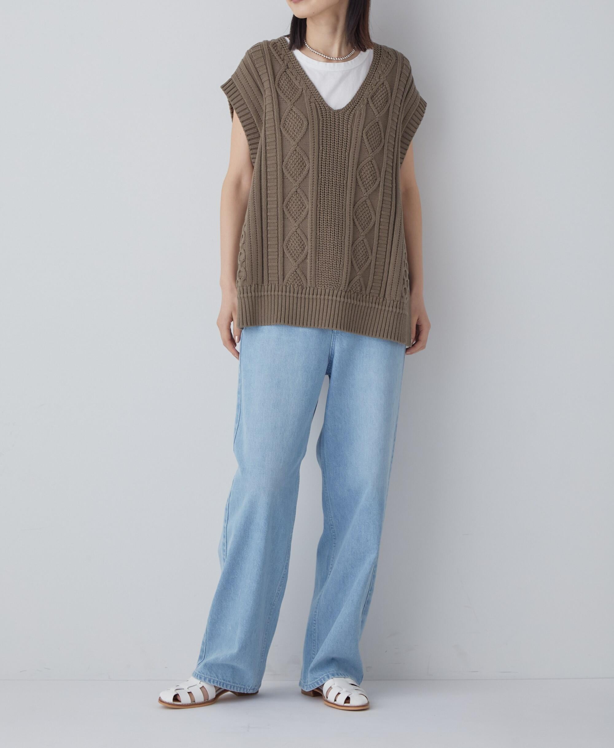 ◆ケーブル編みニットベスト カーキ