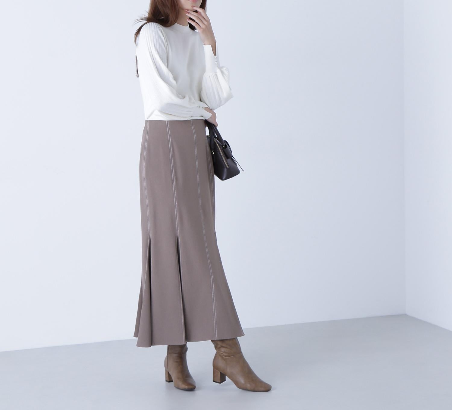 プリーツスリーブニット オフホワイト1