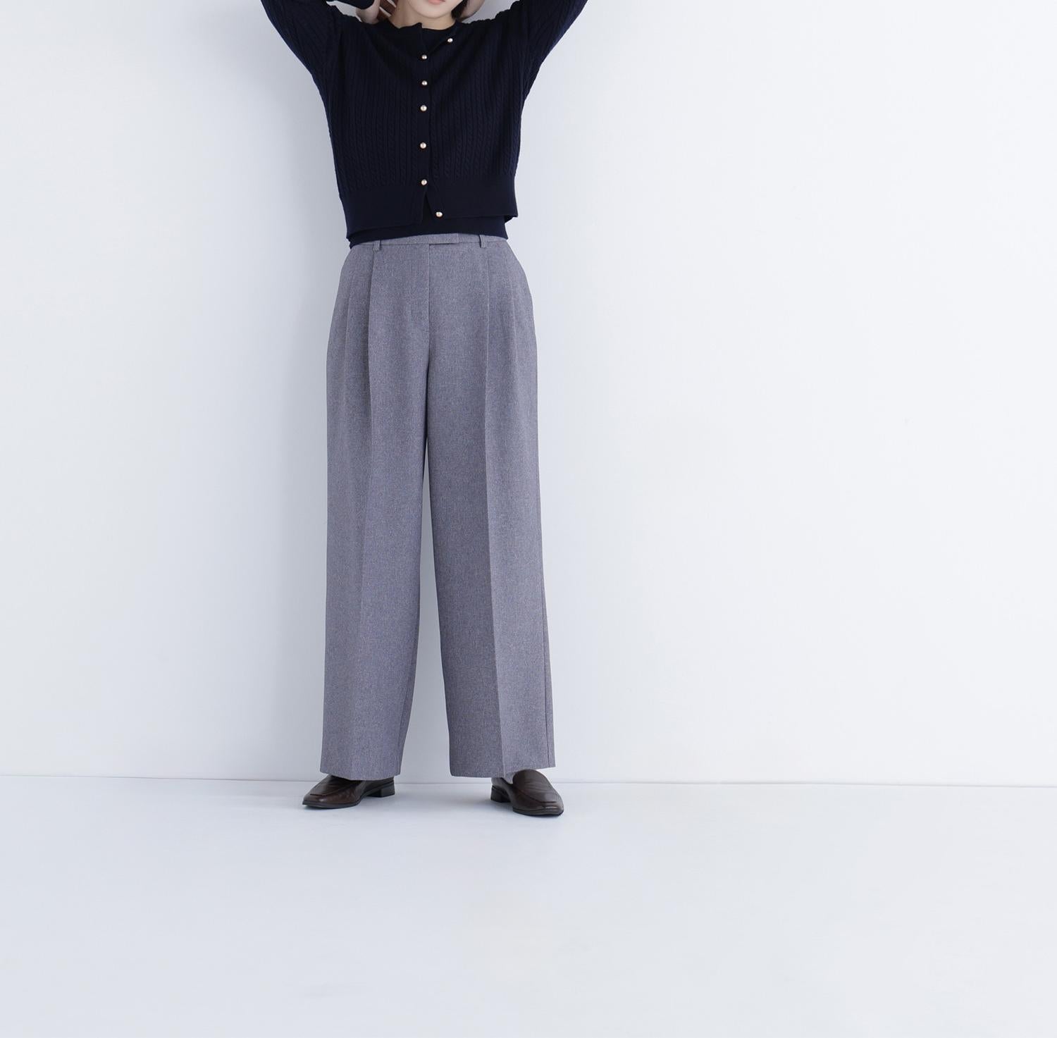 ＜CLASSY.12月号 お仕事名品Award 2025＞「トップス賞」3シーズン無敵アンサンブル ネイビー