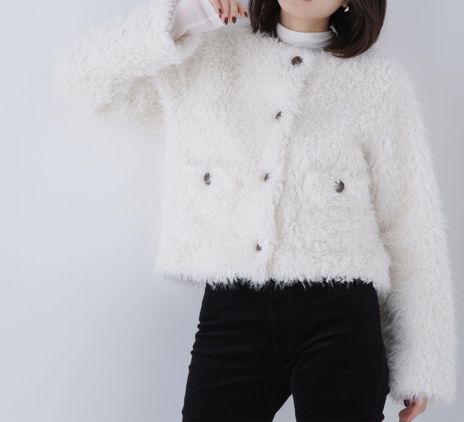 カーリーフェイクファージャケット オフホワイト1