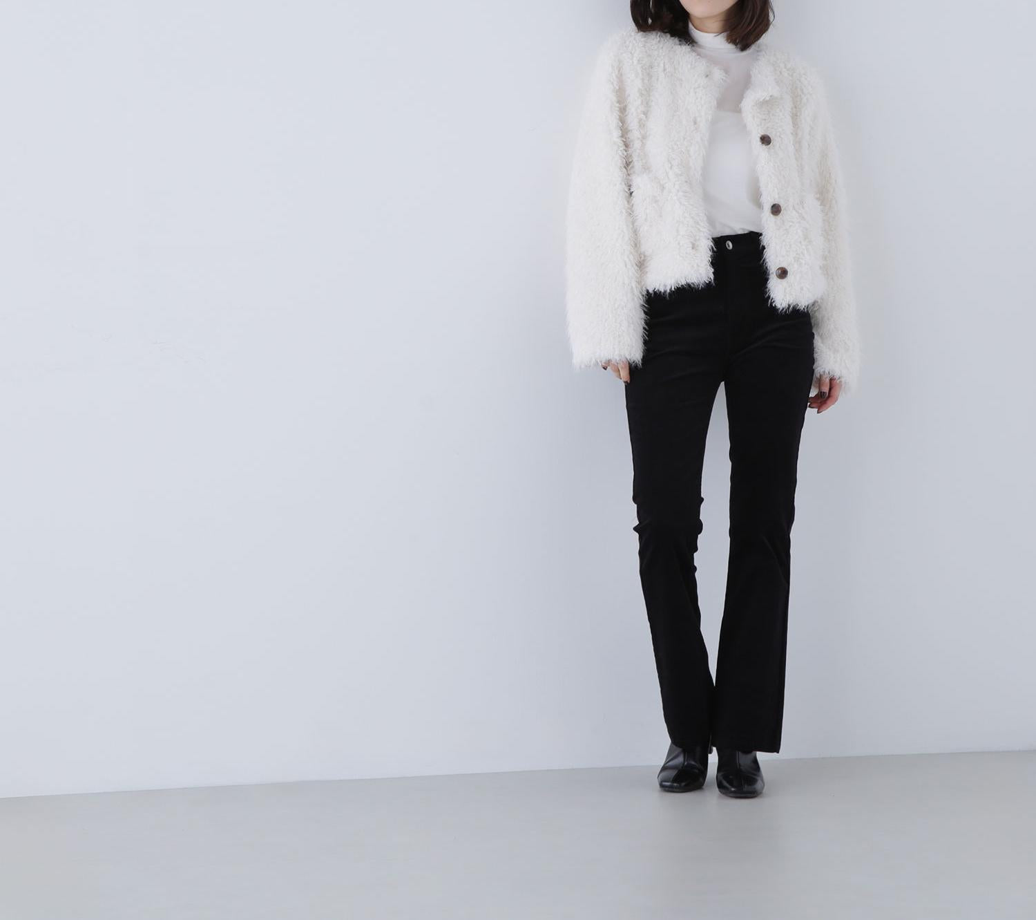 カーリーフェイクファージャケット オフホワイト1