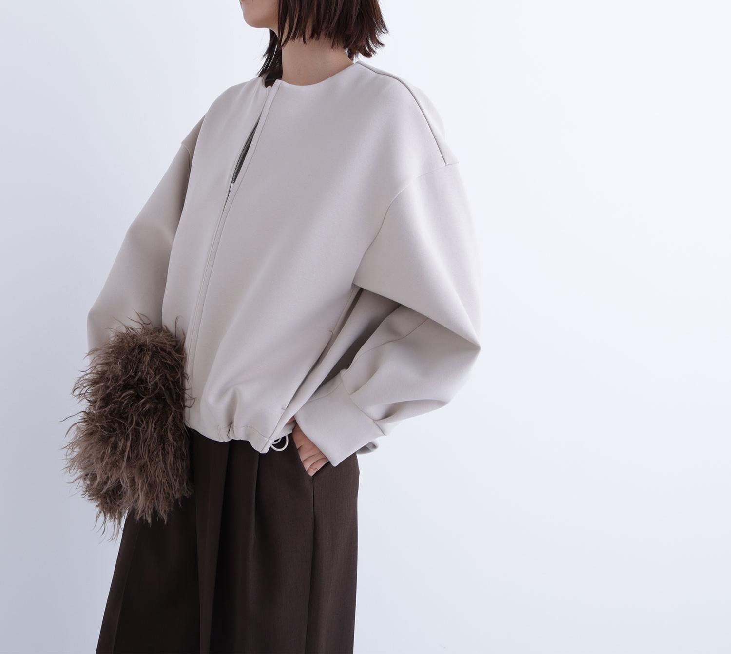 ノーカラーダンボールブルゾン ベージュ