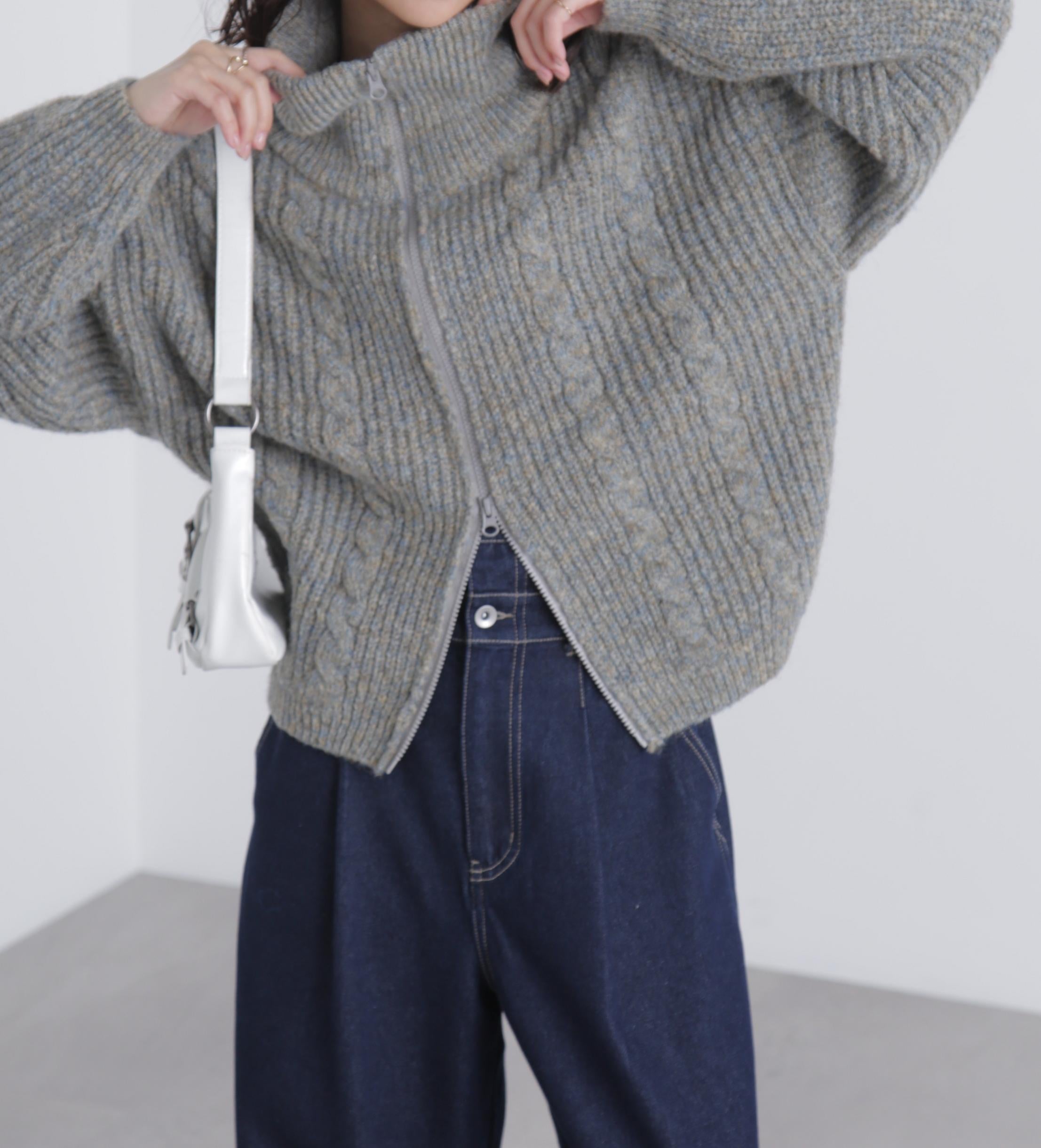 スタンドネックショート丈ジップニットブルゾン グレー