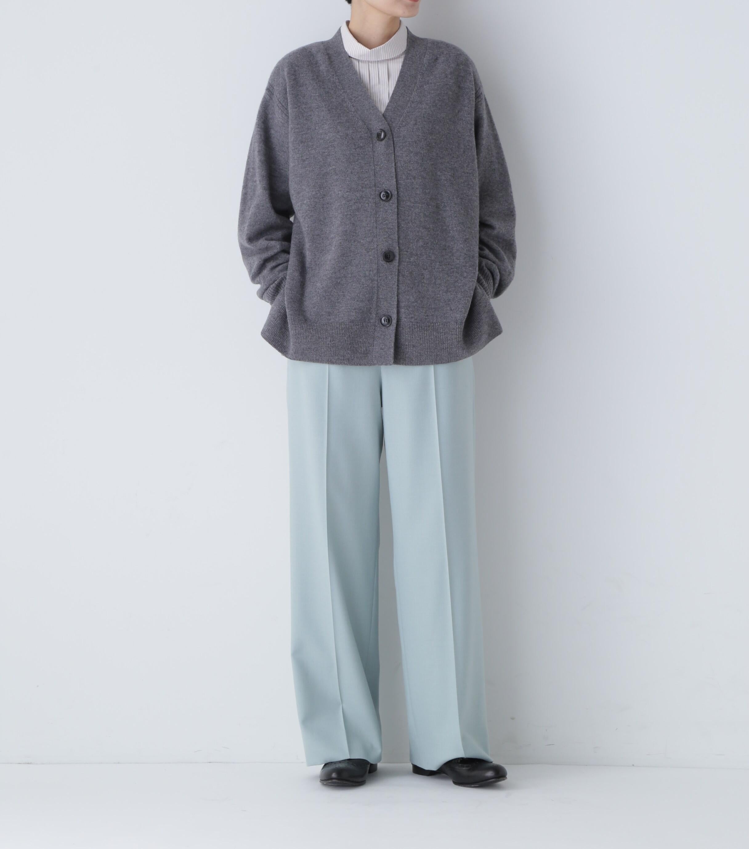 ◆センタープレスセミワイドパンツ ライトグリーン