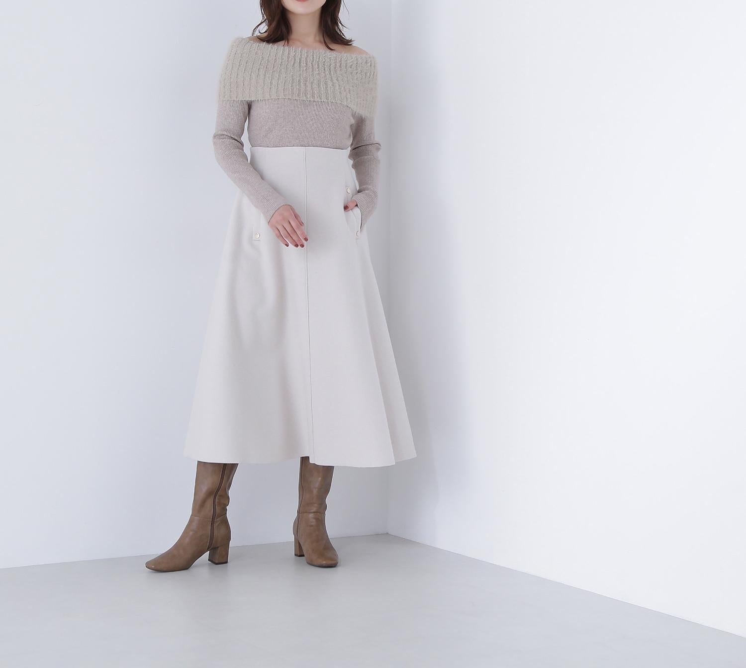圧縮ジャージーシリーズ フレアスカート オフホワイト1