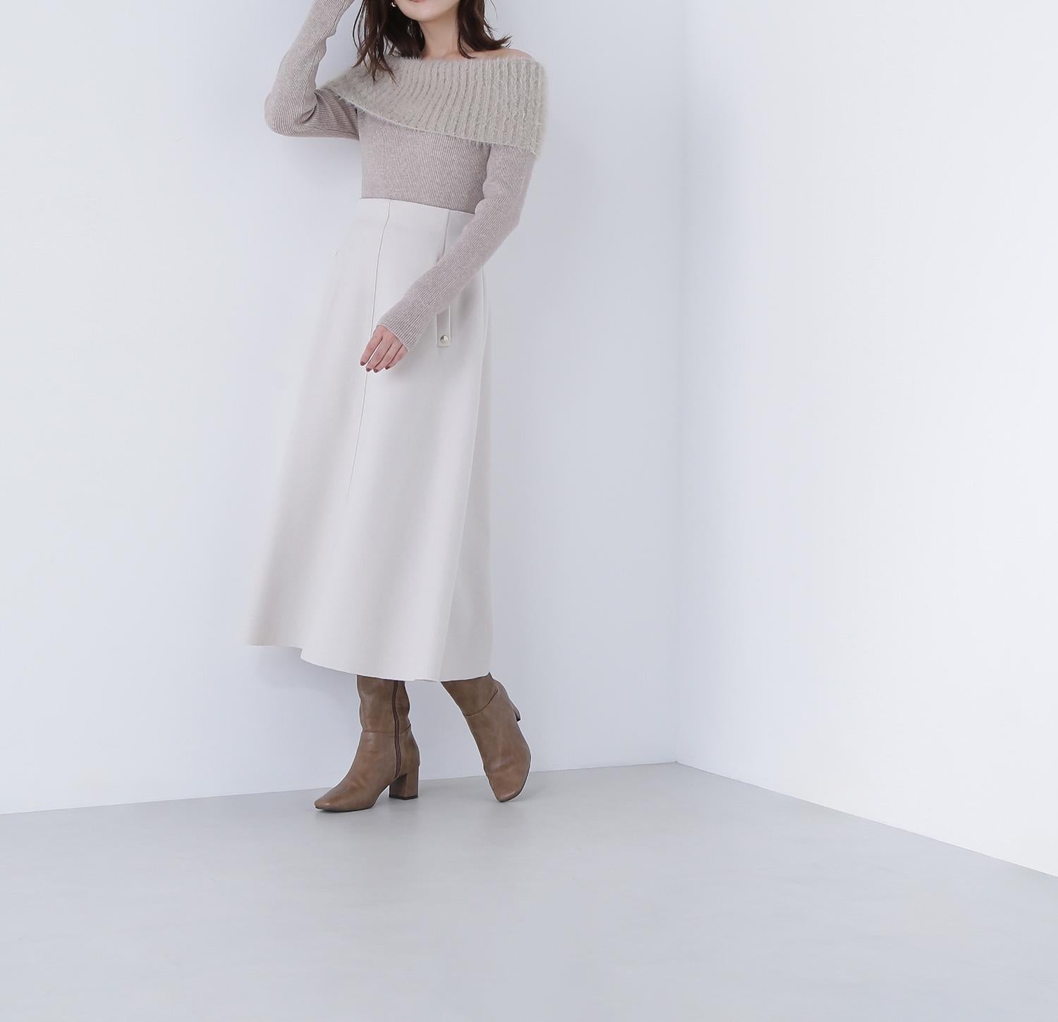 圧縮ジャージーシリーズ フレアスカート オフホワイト1