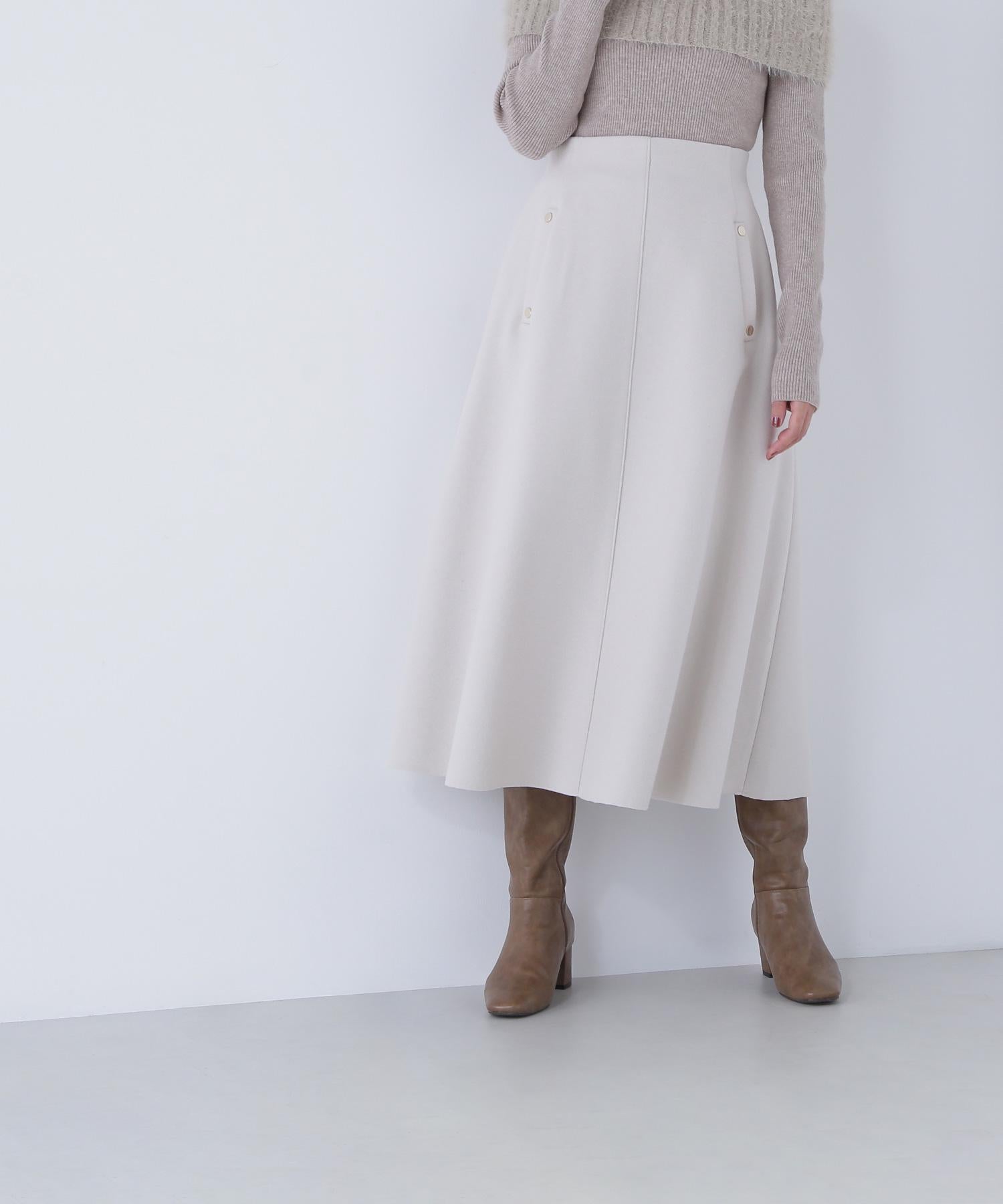 圧縮ジャージーシリーズ フレアスカート オフホワイト1