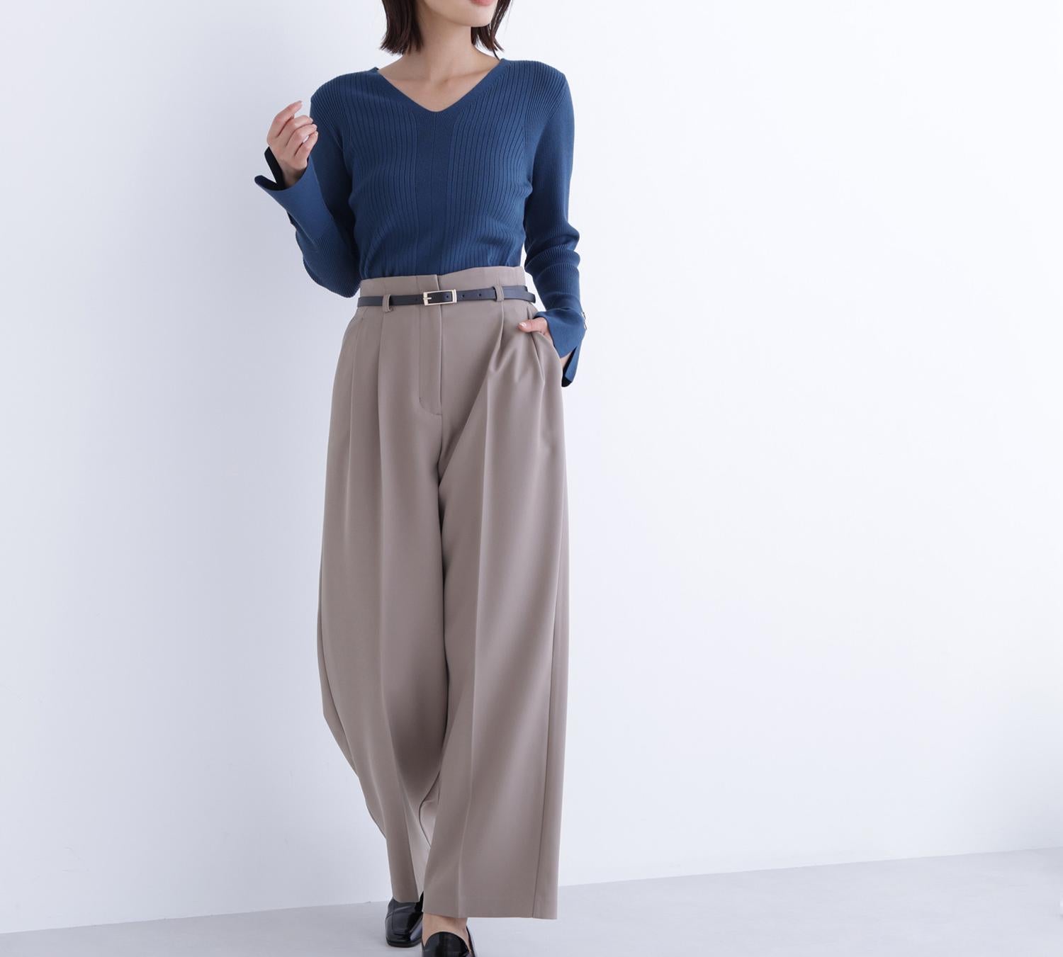 Vネックハトメスリーブリブニット ディープグリーン1