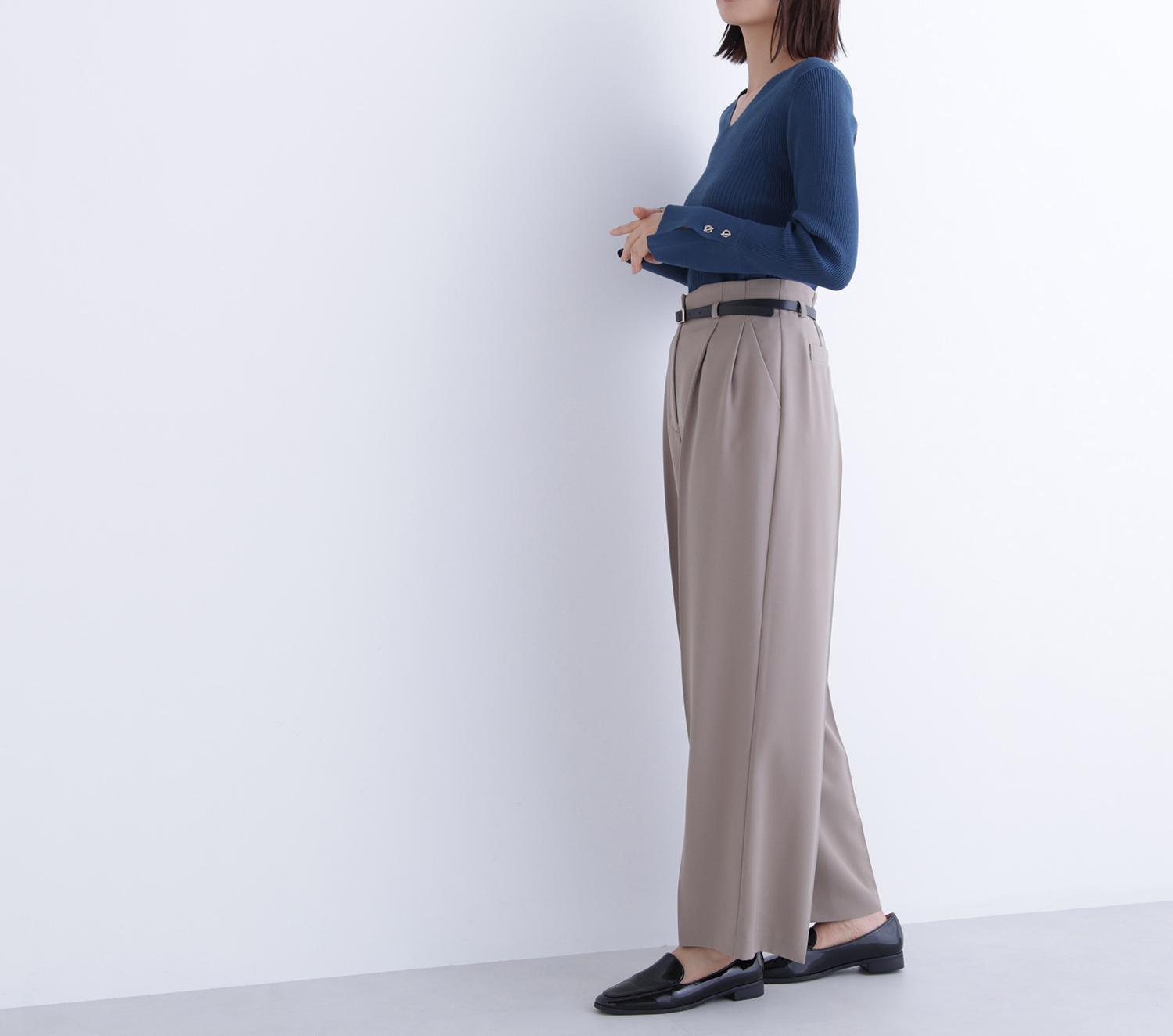 Vネックハトメスリーブリブニット ディープグリーン1