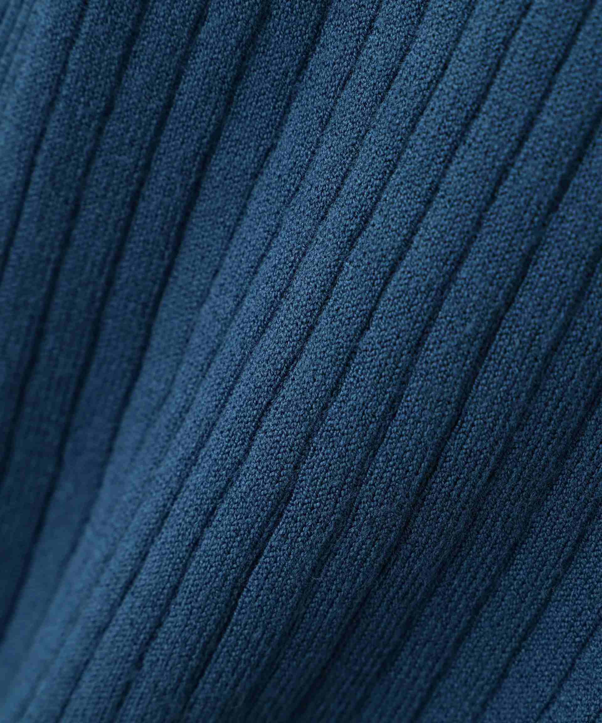 Vネックハトメスリーブリブニット ディープグリーン1