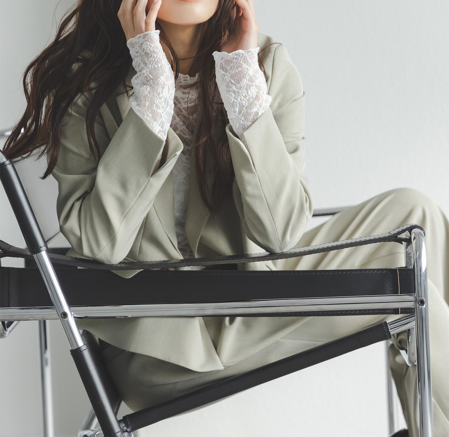 レースハイネックカットソー オフホワイト1