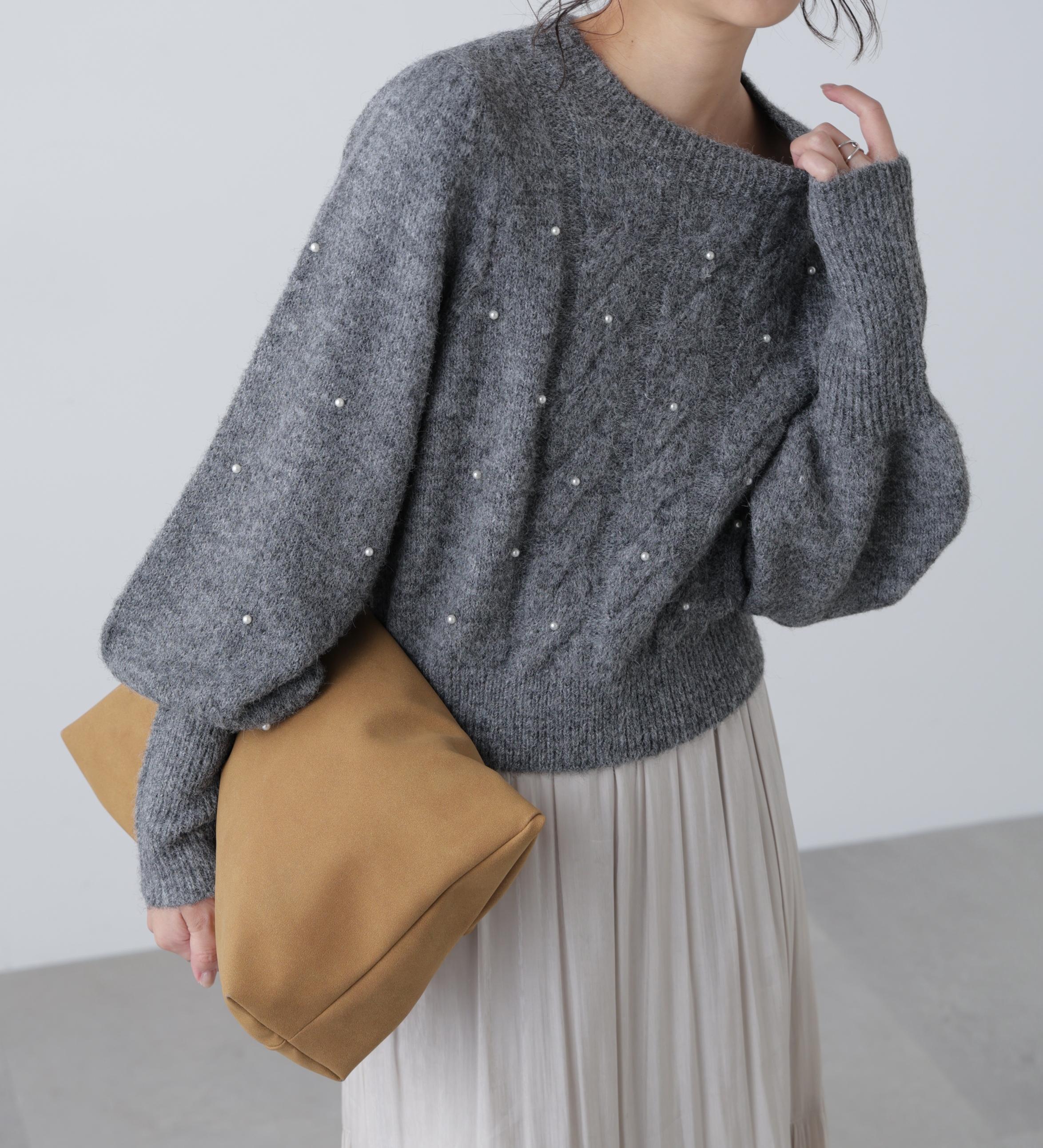 パール付きケーブルショート丈ニット グレー