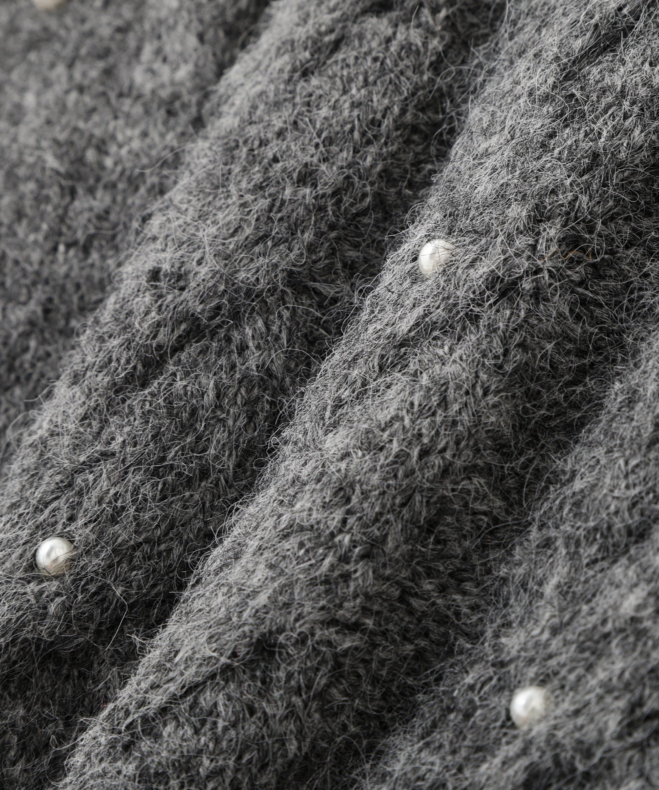 パール付きケーブルショート丈ニット グレー