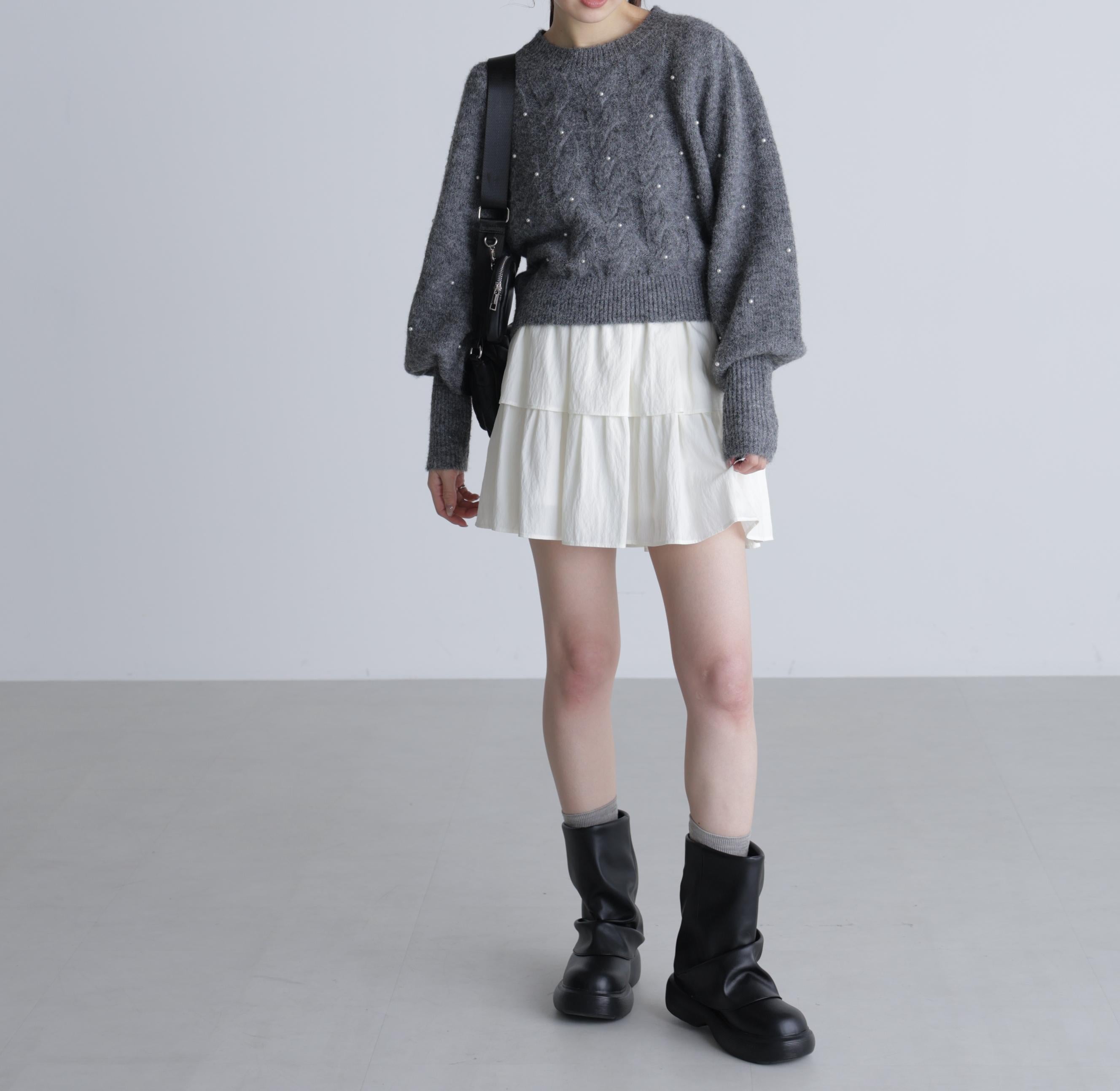 パール付きケーブルショート丈ニット グレー