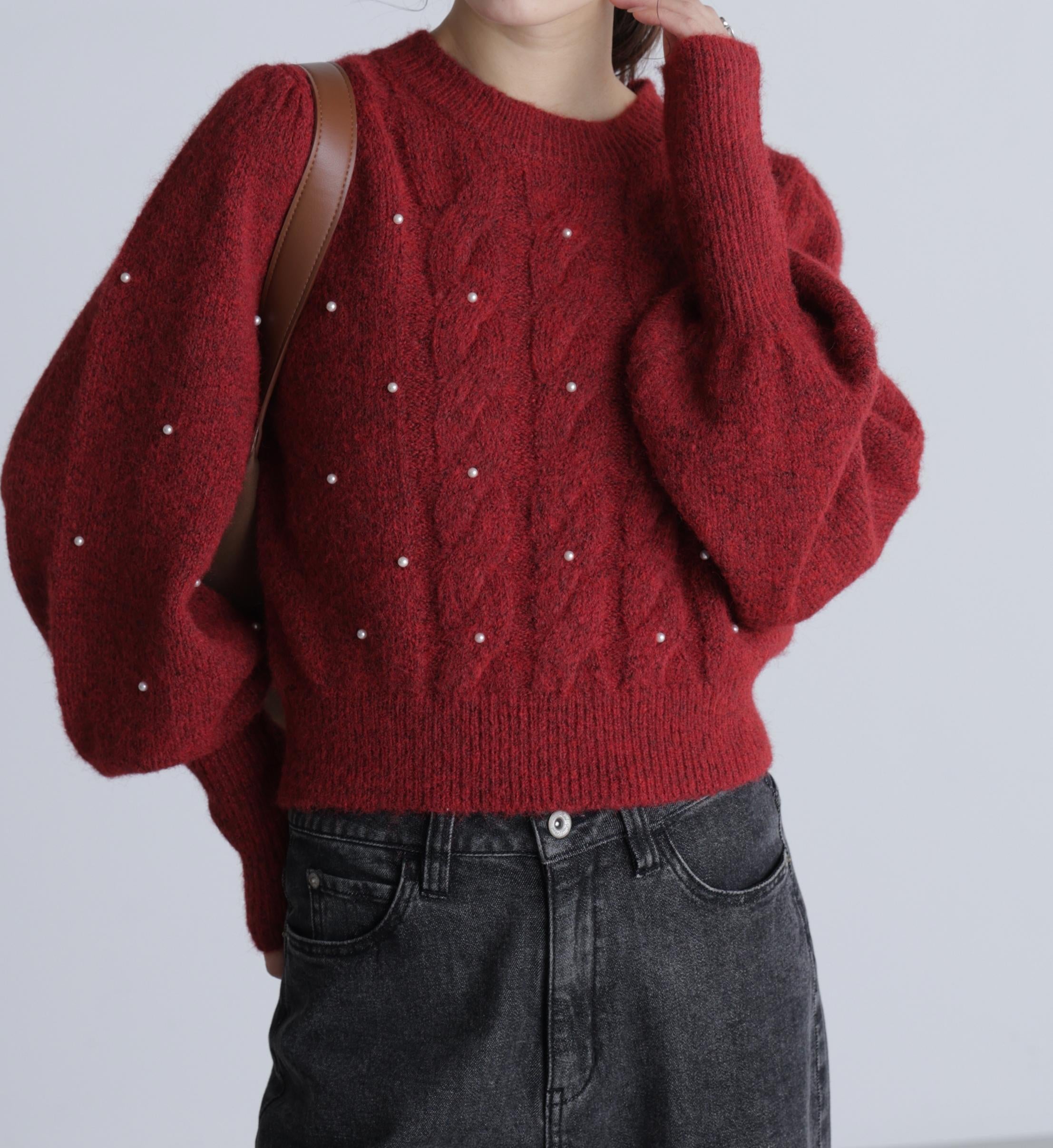 パール付きケーブルショート丈ニット レッド