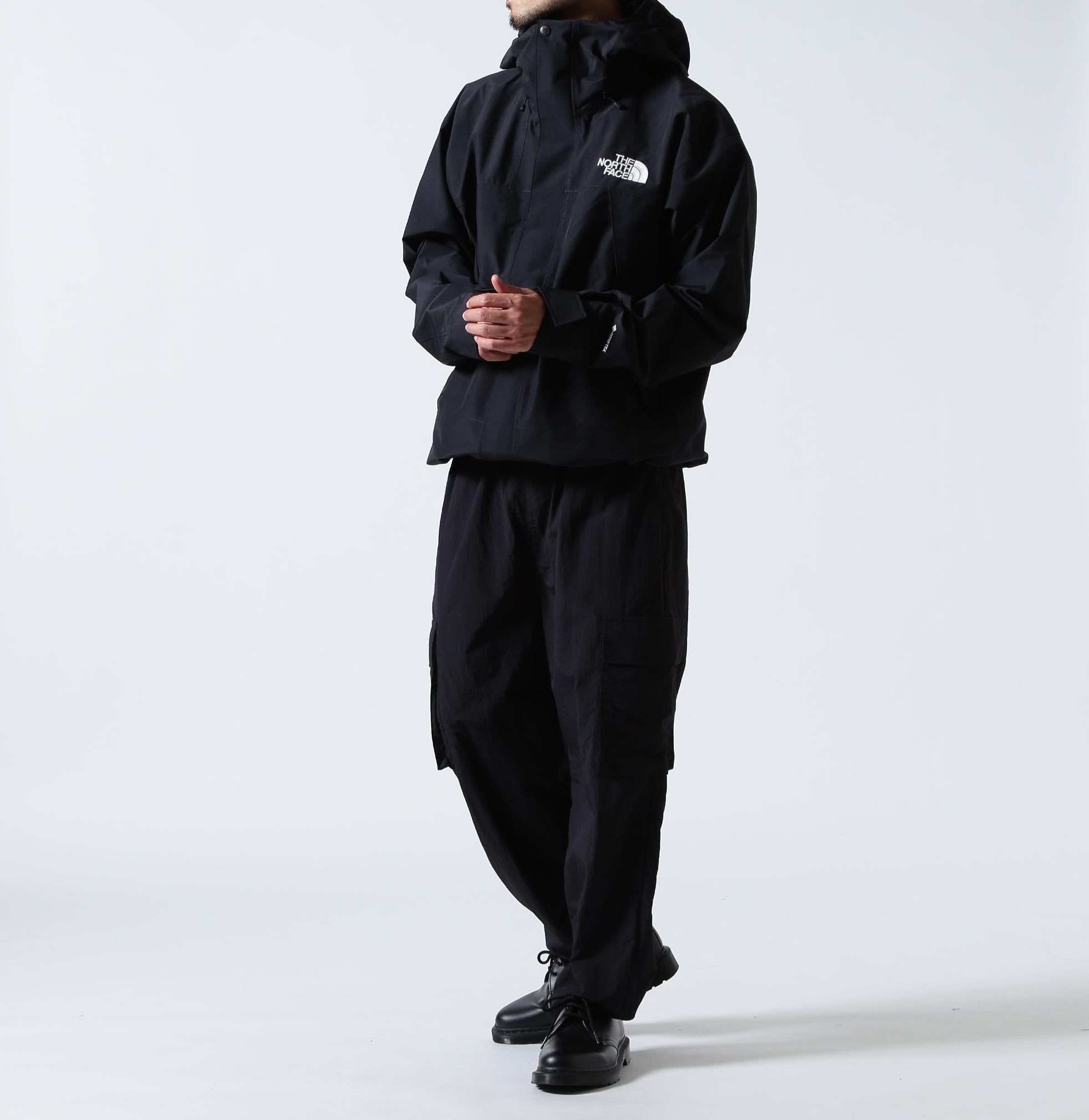 THE NORTH FACE (ザ・ノース・フェイス）Mountain Jacket ブラック