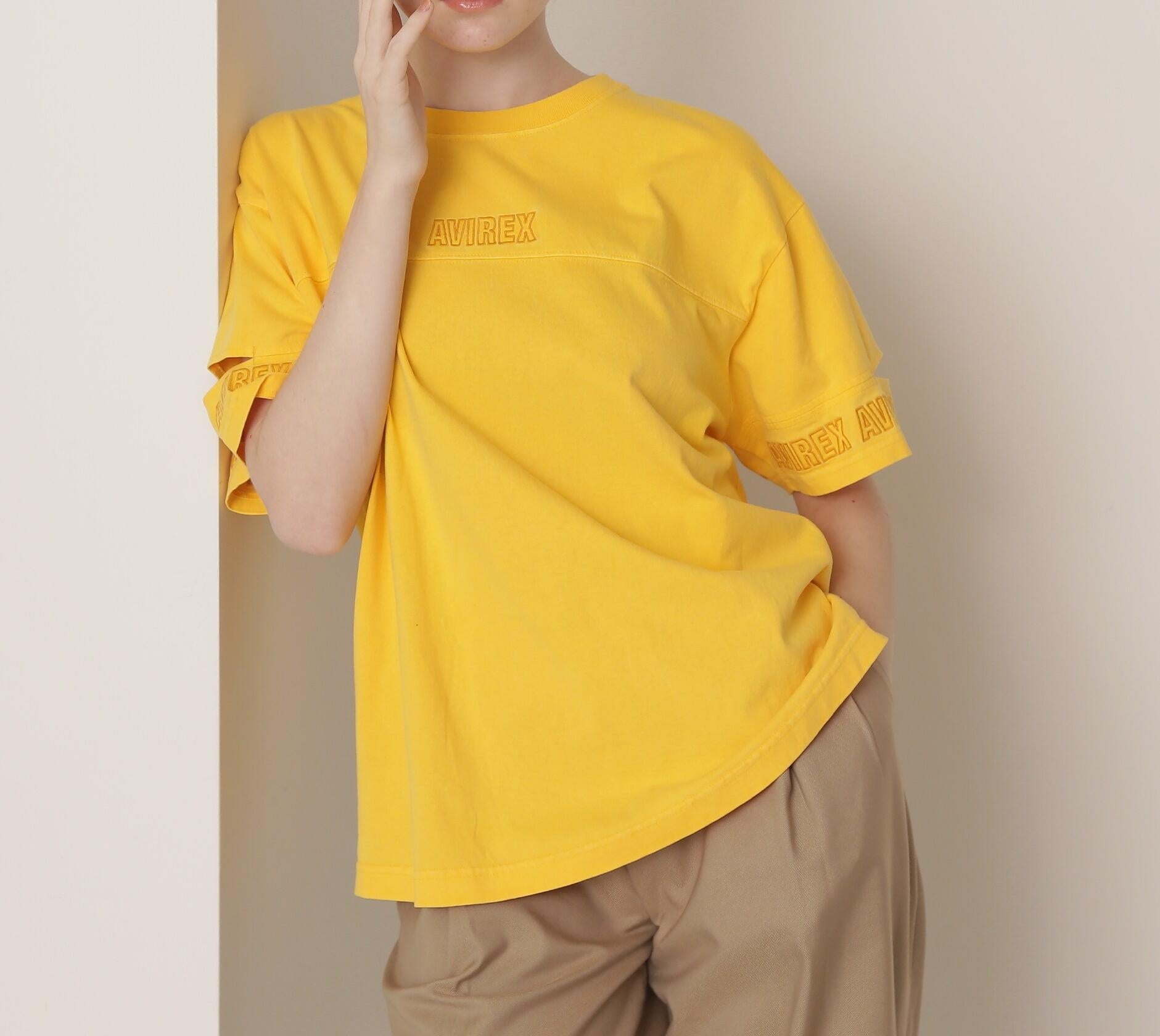 FADE WASH CUFFS OPEN EMR>OIDE>Y T-SHI>T/フェイドウォッシュ カフスオープン刺繍Tシャツ イエロー