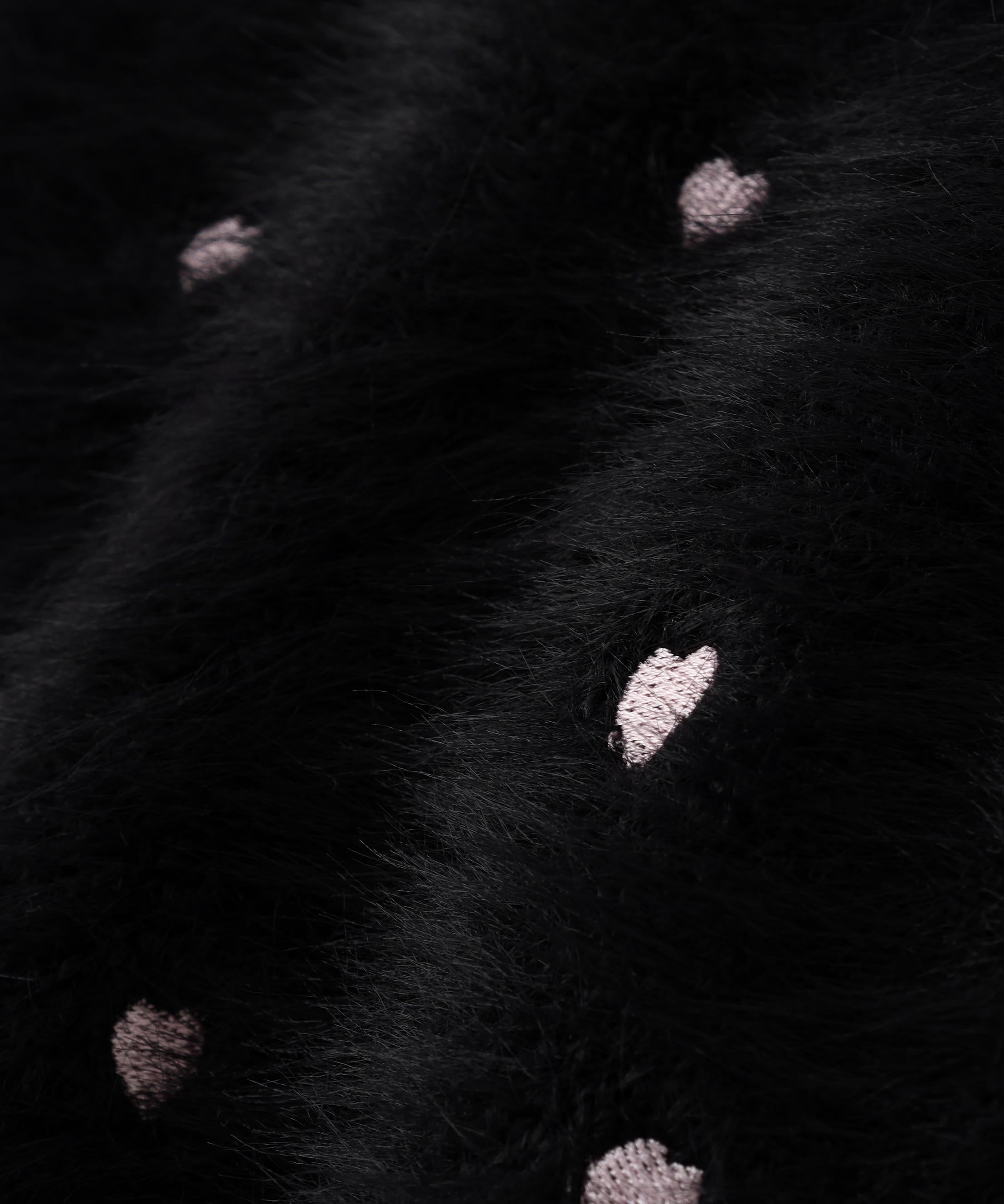 ハート刺繍シャギーニット ブラック