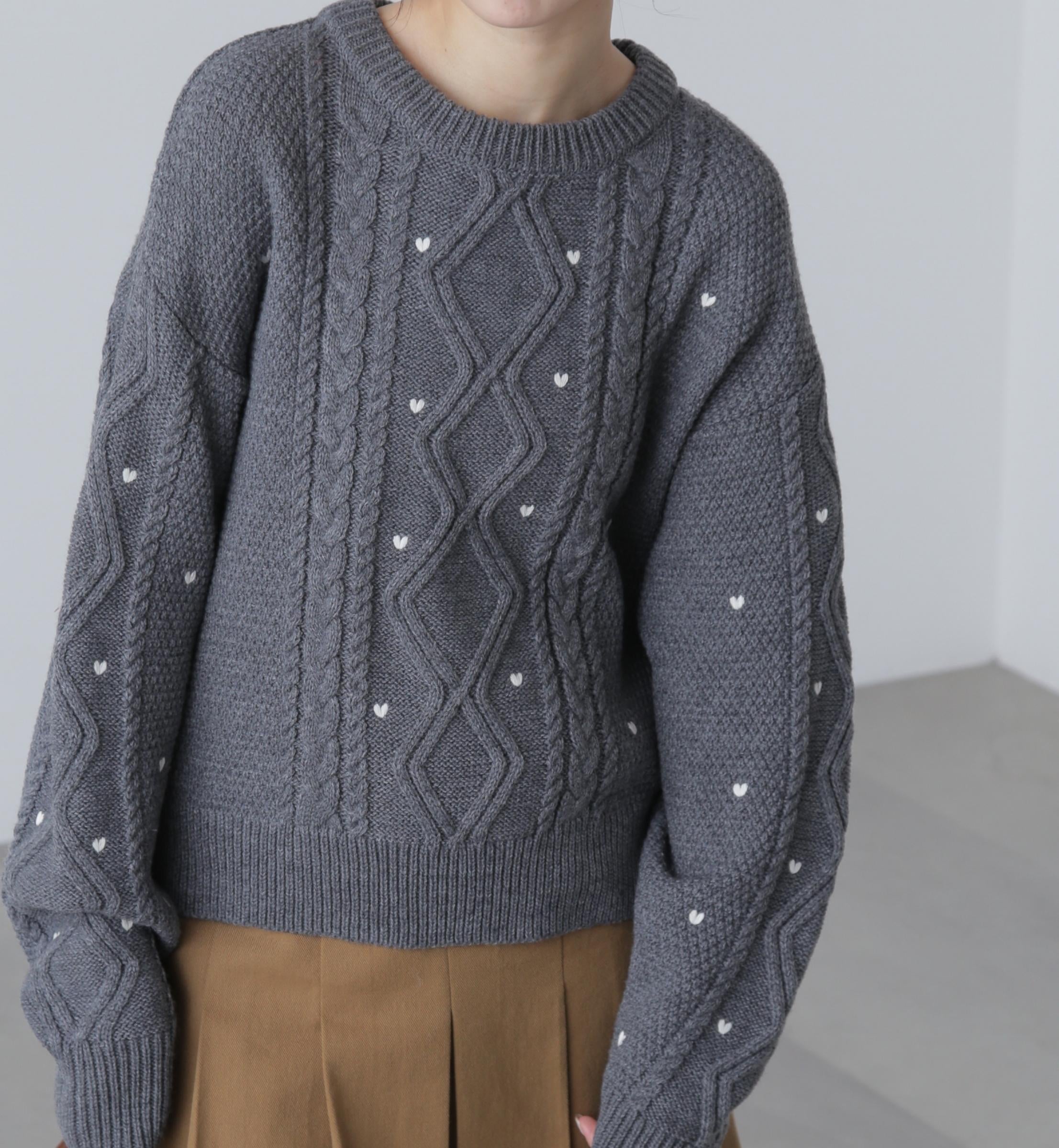 ハート刺繍ケーブルニット グレー