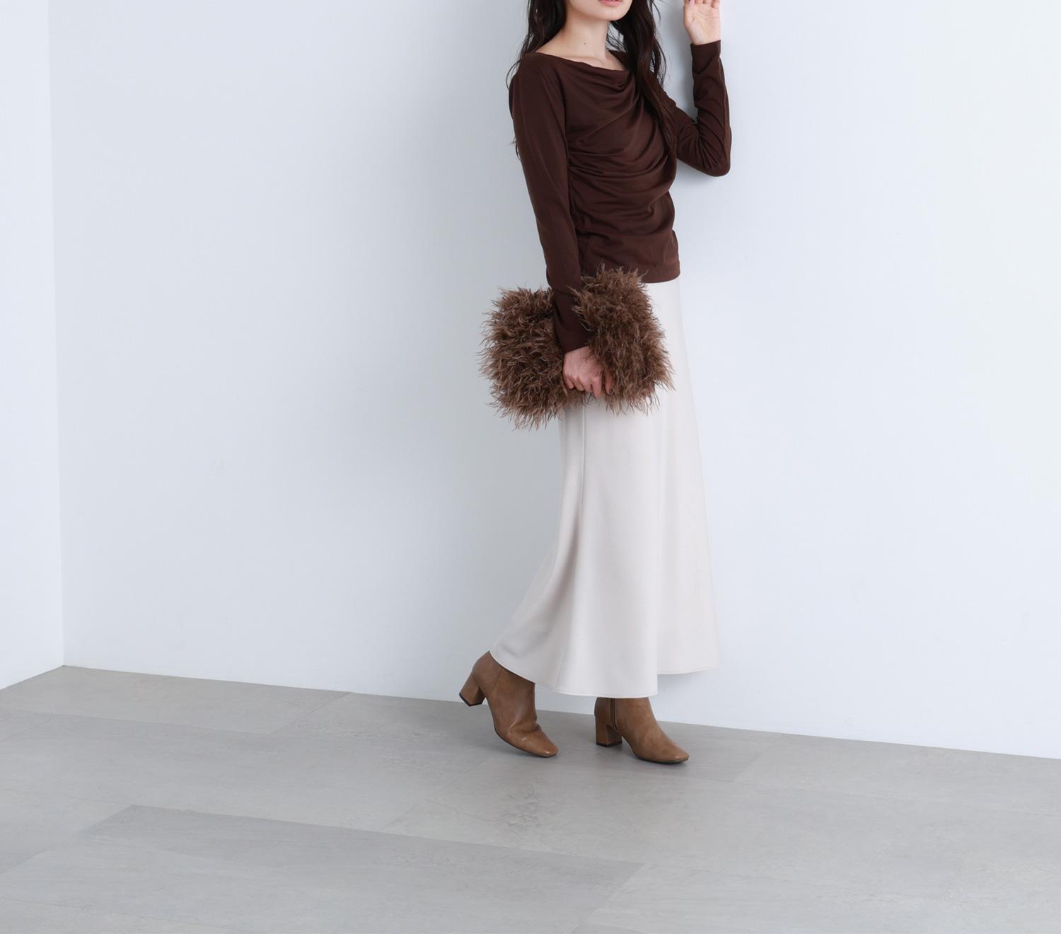 ドレープネックカットソー ダークブラウン1