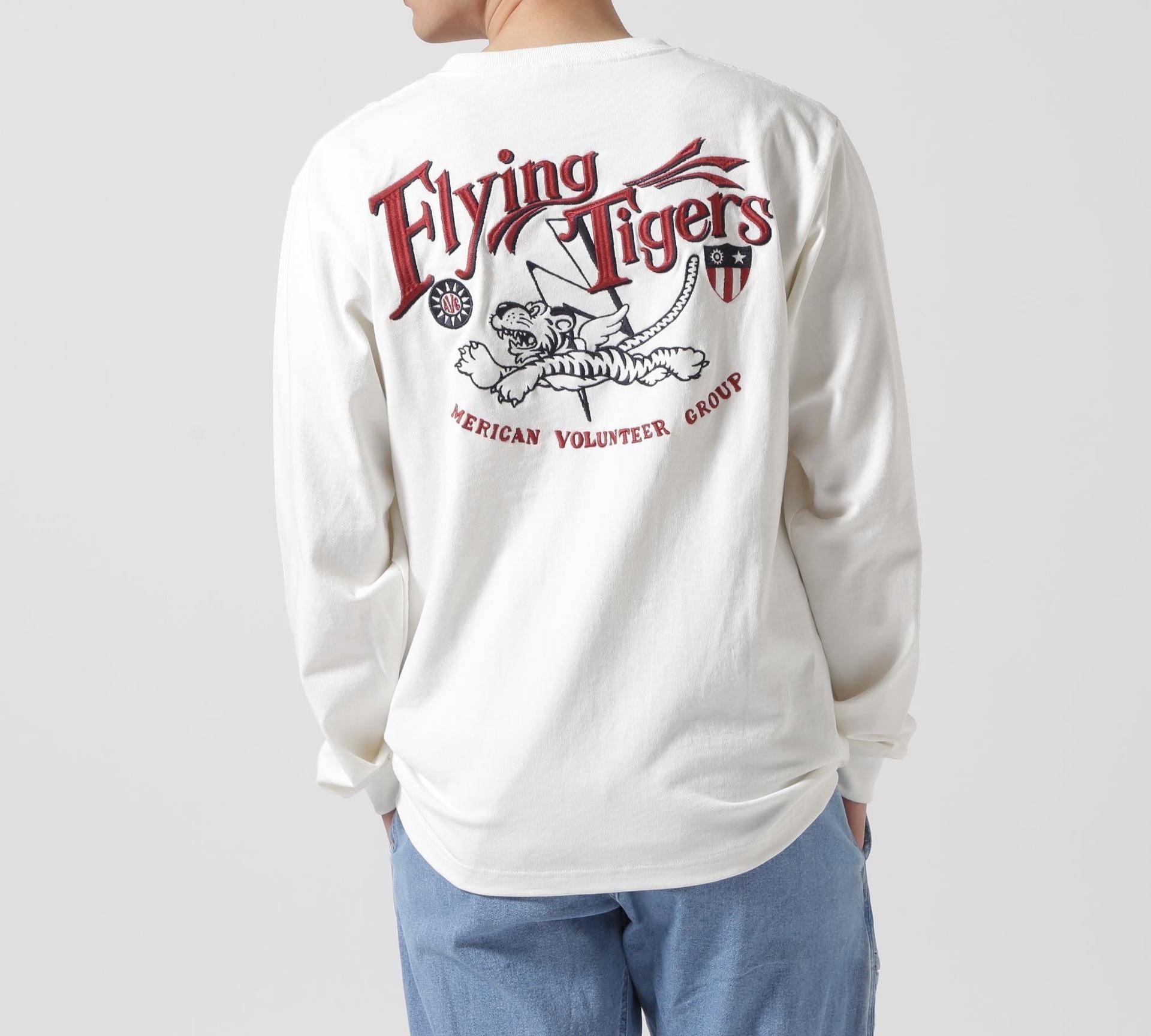《WER＆DEPOT限定》MILITA>Y MOTIF LONG SLEEVE T-SHI>T / ミリタリーモチーフ 長袖 Tシャツ ホワイト