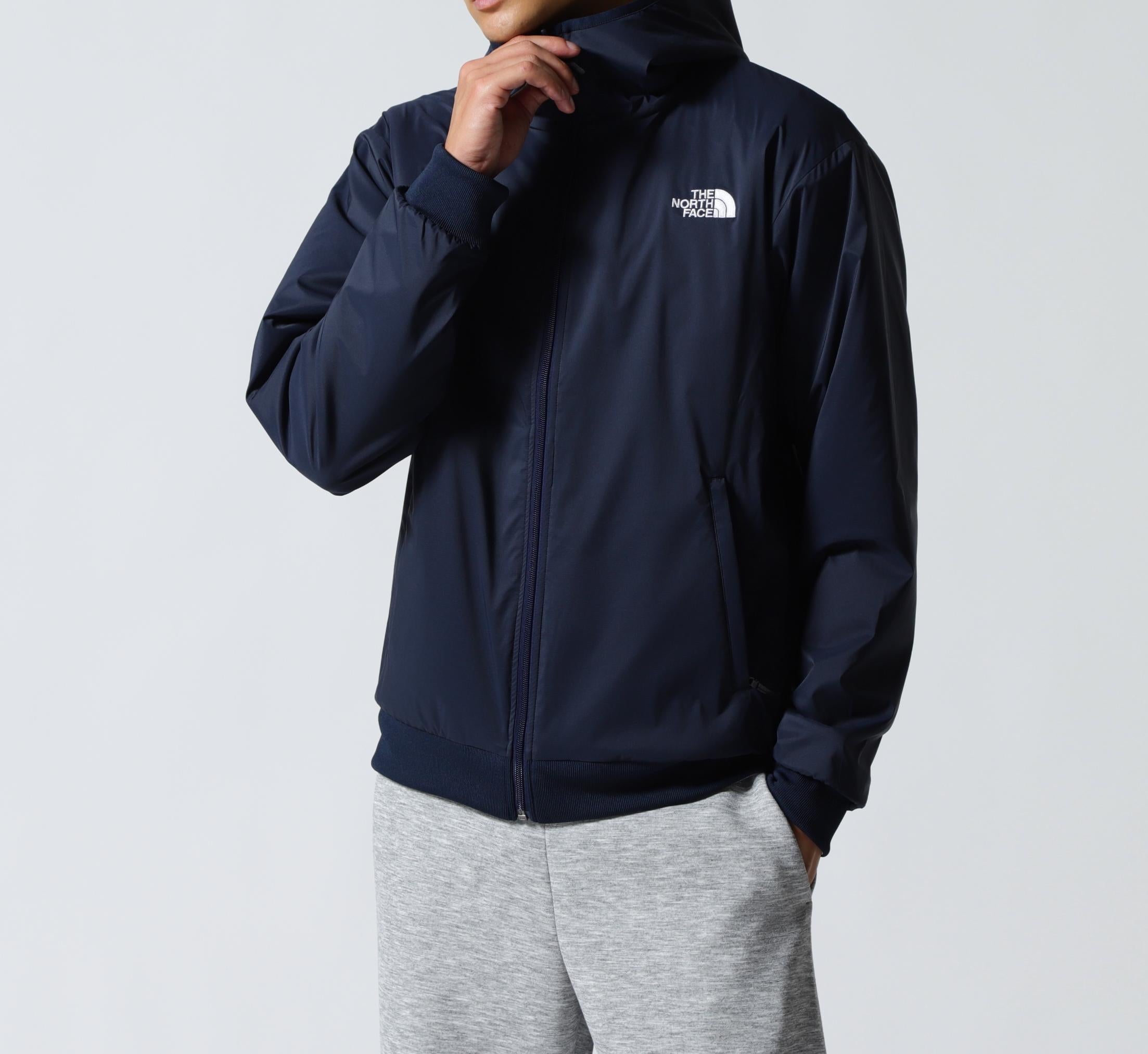 THE NORTH FACE (ザ・ノース・フェイス）reversible Teck Hoodie グレー