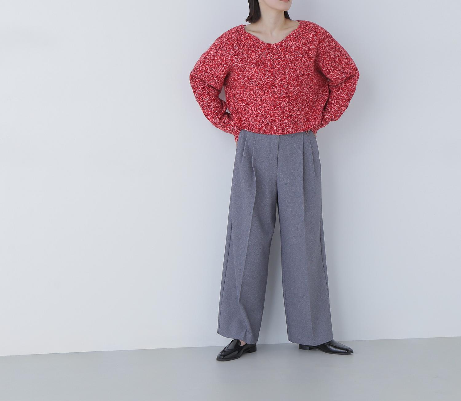 Vネックケーブルニット レッドベース2