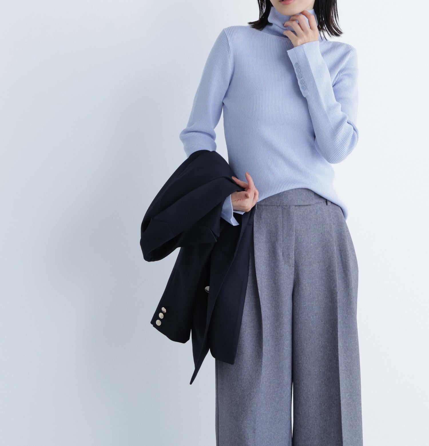 ベーシックタートルネックニット ブルー