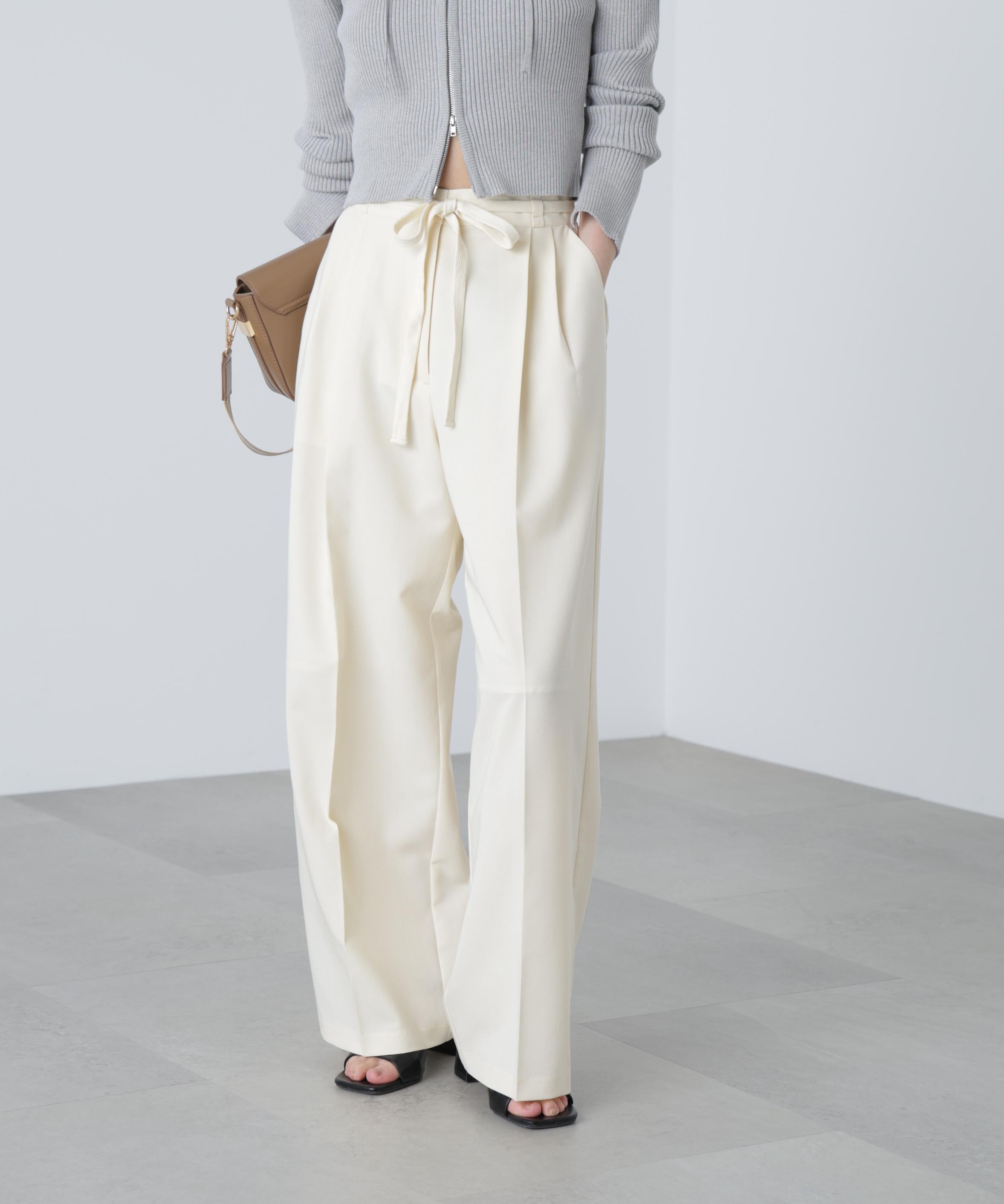 杉綾リボンベルトワイドパンツ オフホワイト