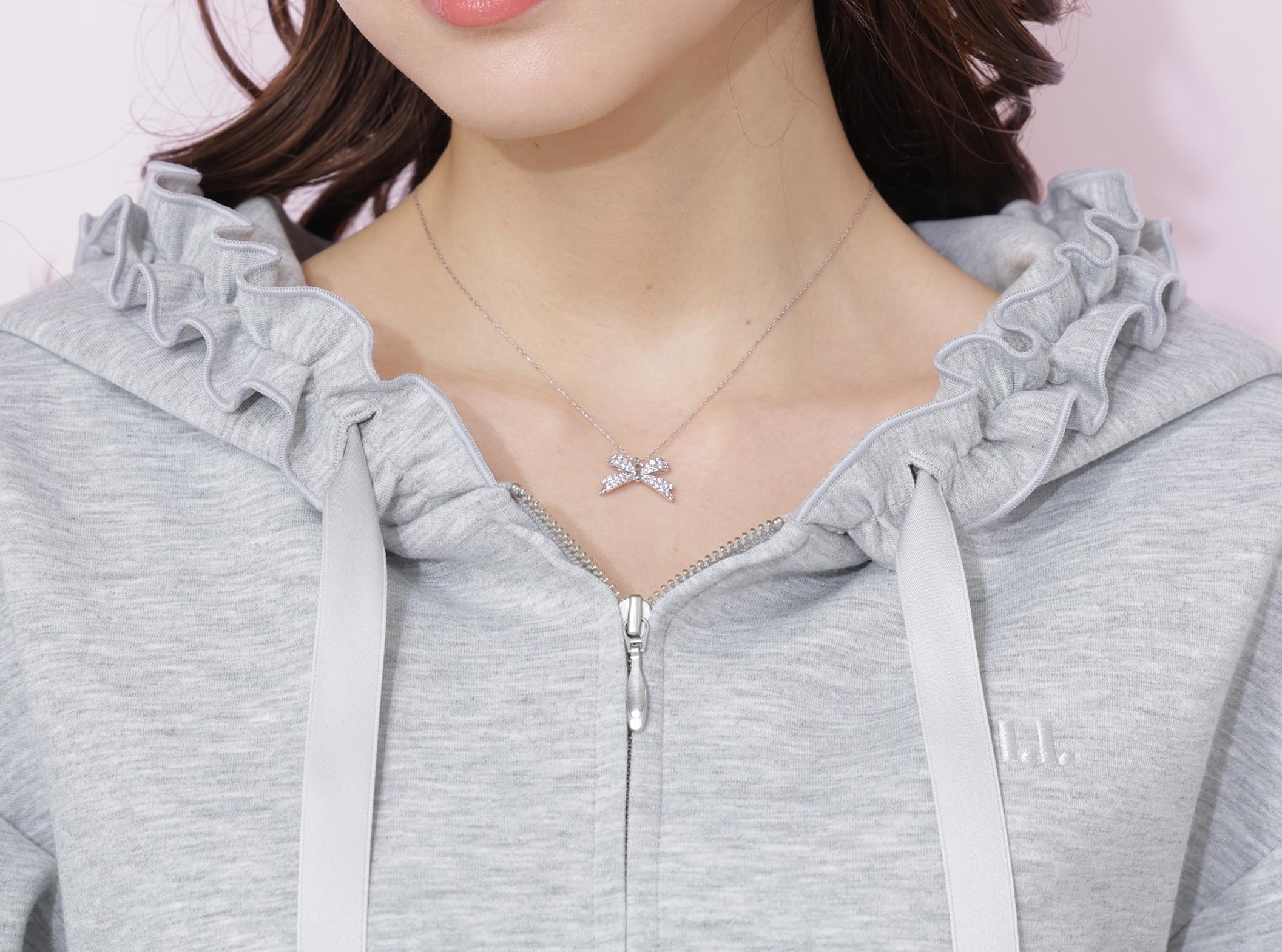 Cubic パヴェリボンネックレス ピンク